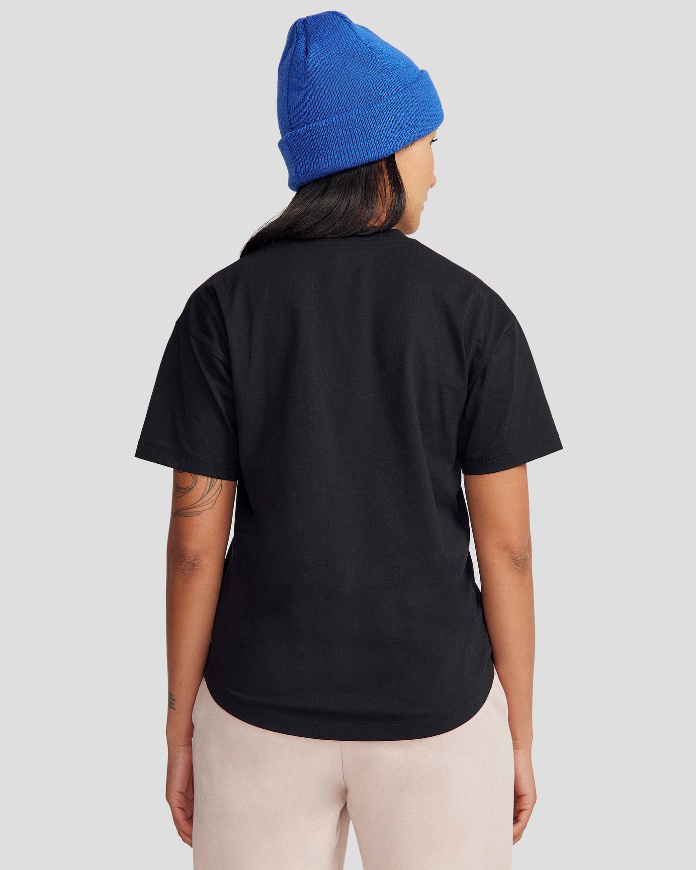 b1395_o4w_womens_badge_organic_cotton_short_sleeve_tee_c_1743629256000