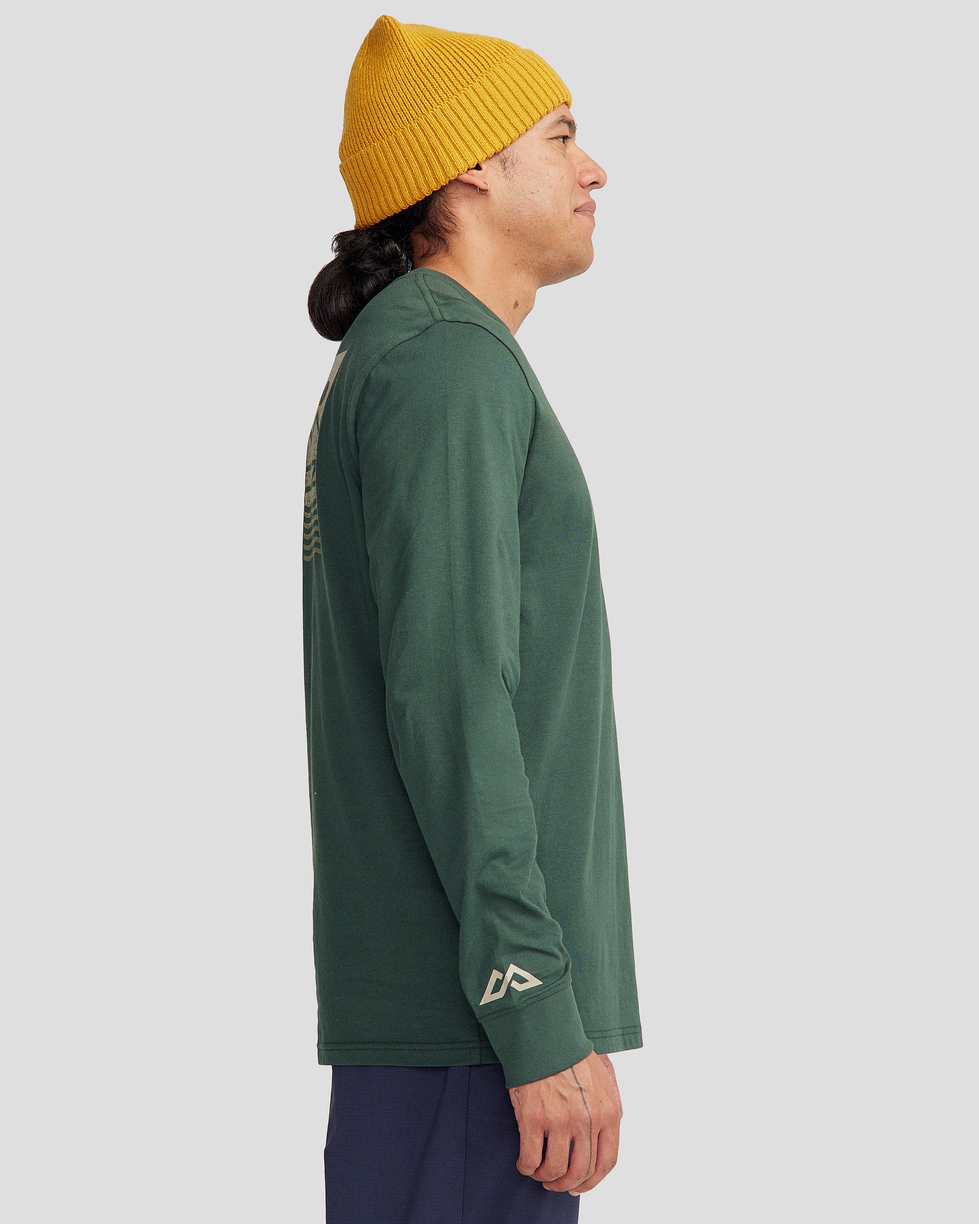 b1396_olh_mens_mountain_triptych_organic_cotton_long_sleeve_tee_c_1744694214000