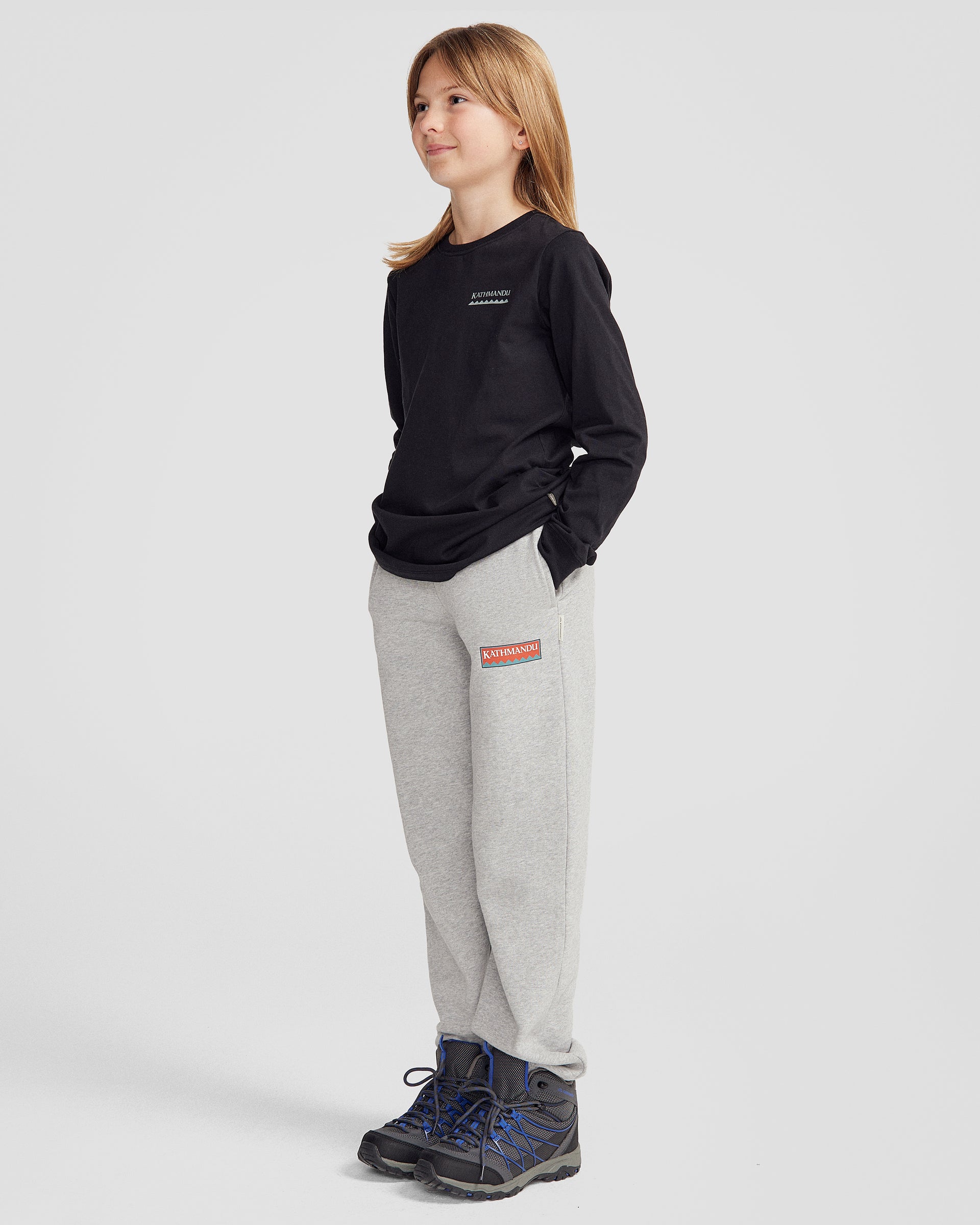 b1403_o4w_youth_heritage_logo_organic_cotton_long_sleeve_tee_b_1744694083000