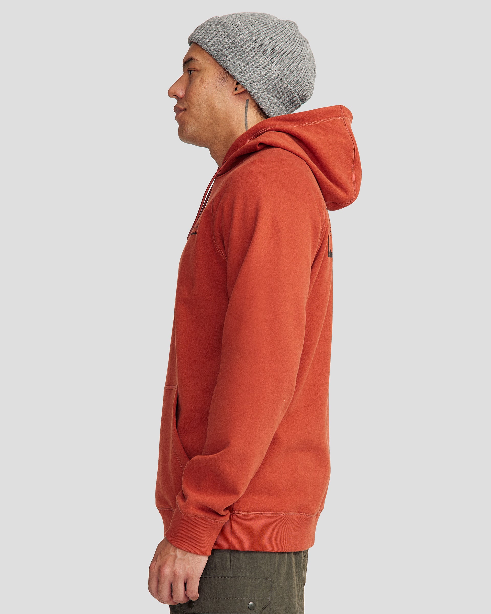 b1447_nmu_mens_heritage_hoodie_red_m_c_1745458767000