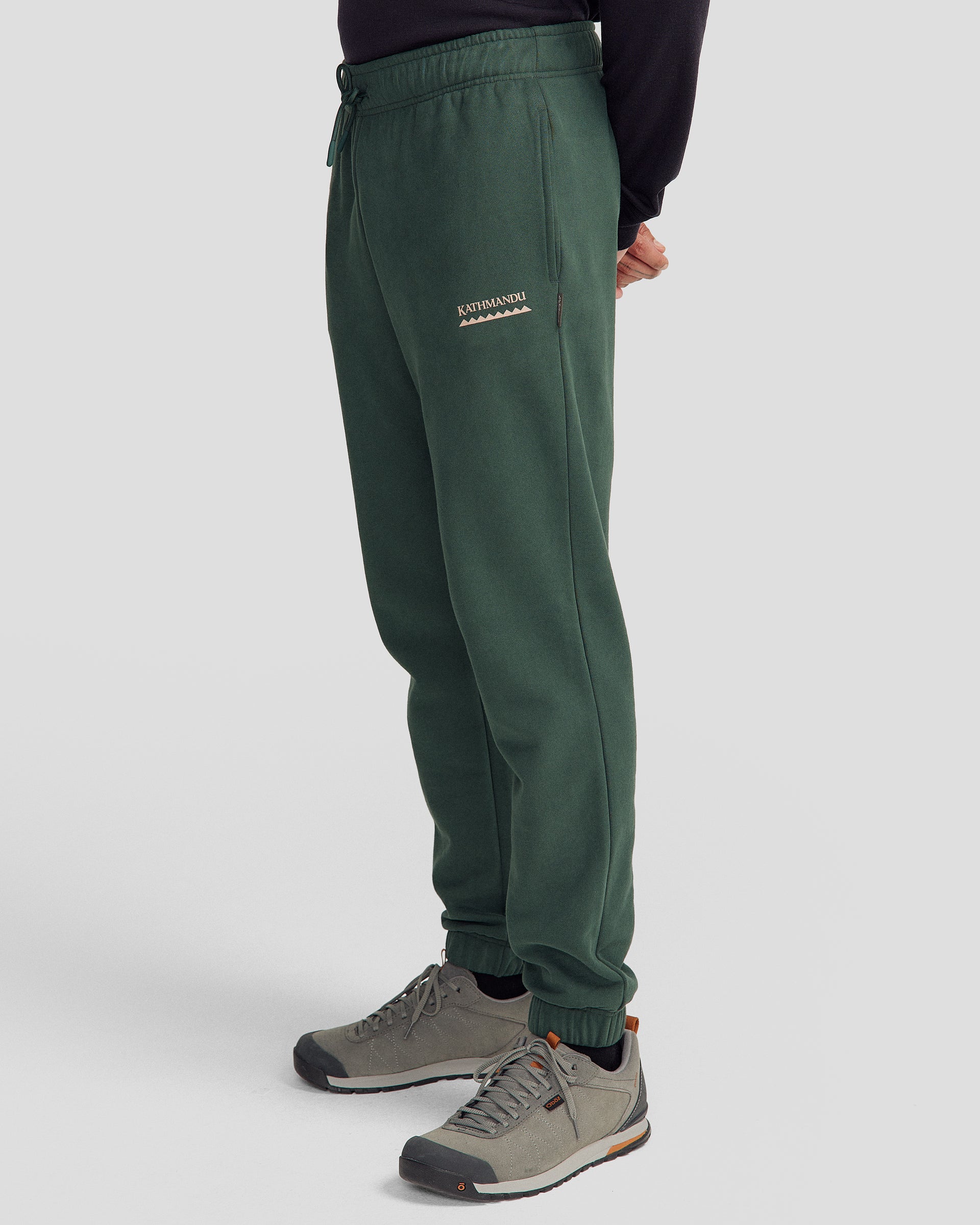 b1449_olh_mens_heritage_joggers_a_1744694200000