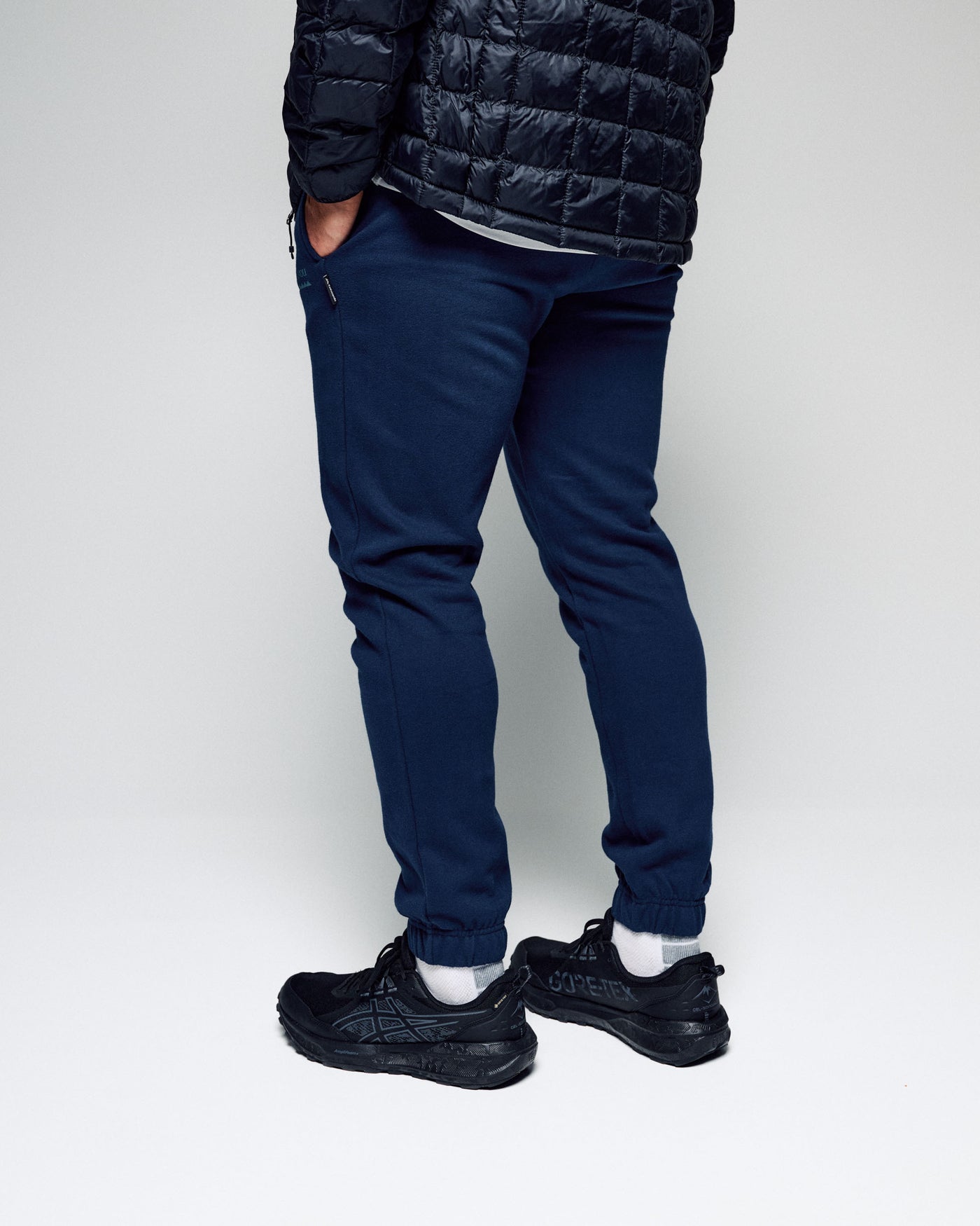 b1449_ou3_mens_heritage_joggers_b_1775615985000