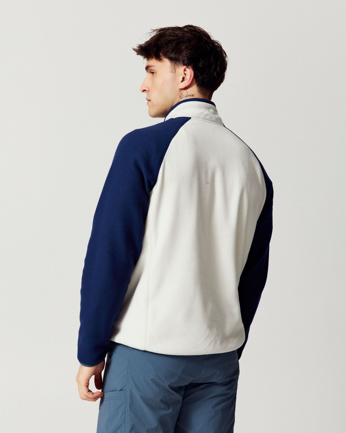 b1513_ozl_mens_trailhead_fleece_lt_pullover_c_1789084180000