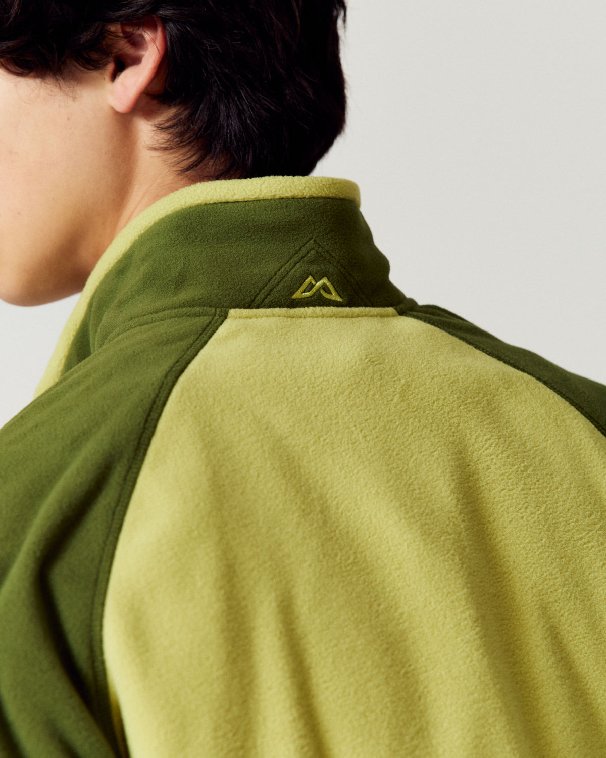 b1513_p2e_mens_trailhead_fleece_lt_pullover_d_1791935680000