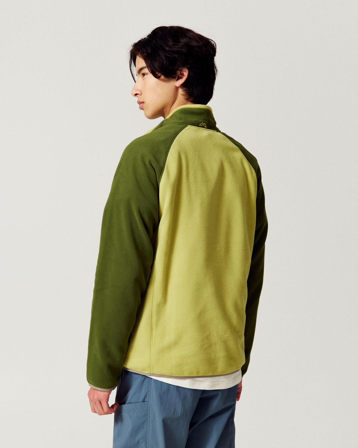 b1513_p2e_mens_trailhead_fleece_lt_pullover_e_1791935680000