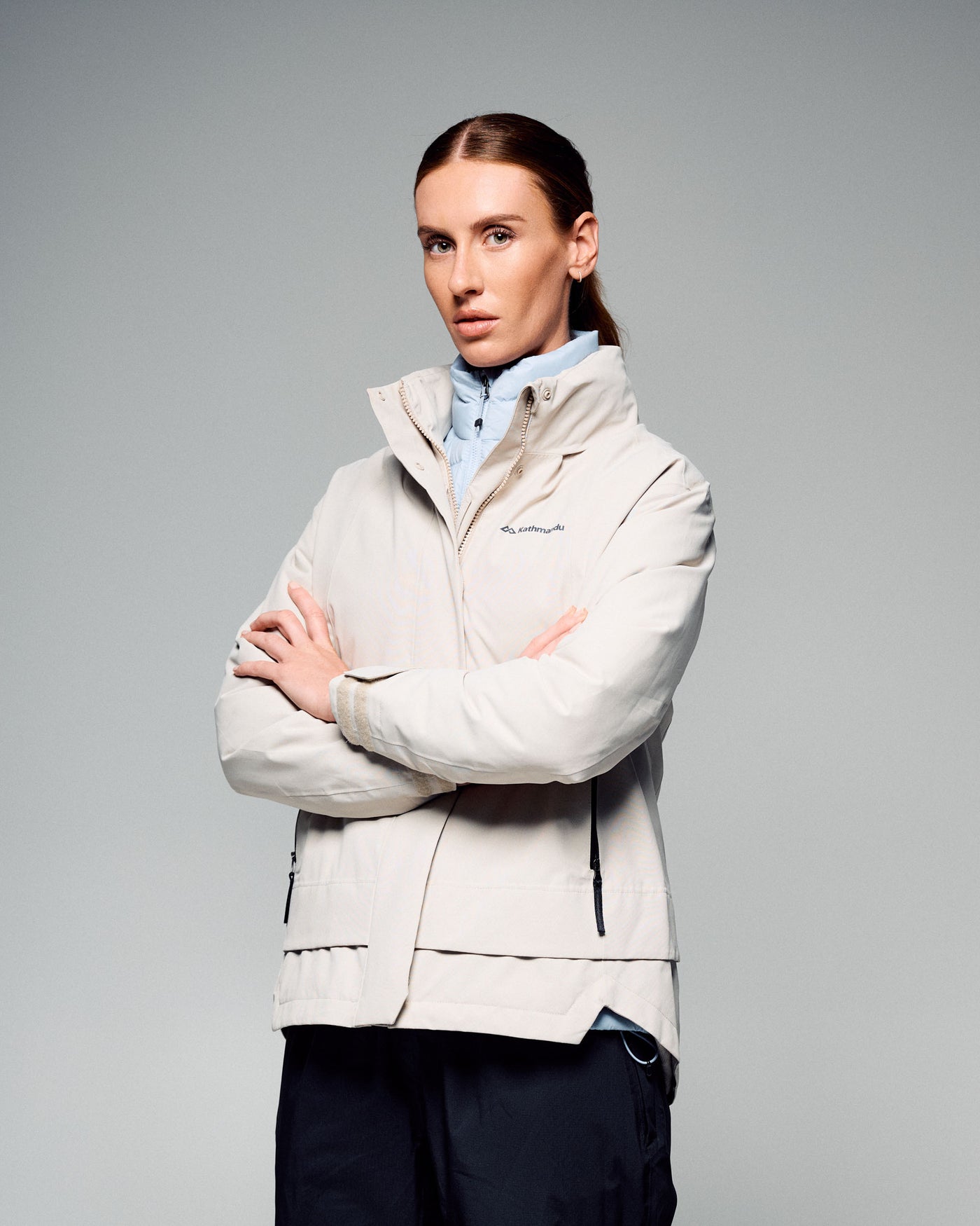 b1546_or8_womens_citytrek_2l_rainjacket_b_1775000120000