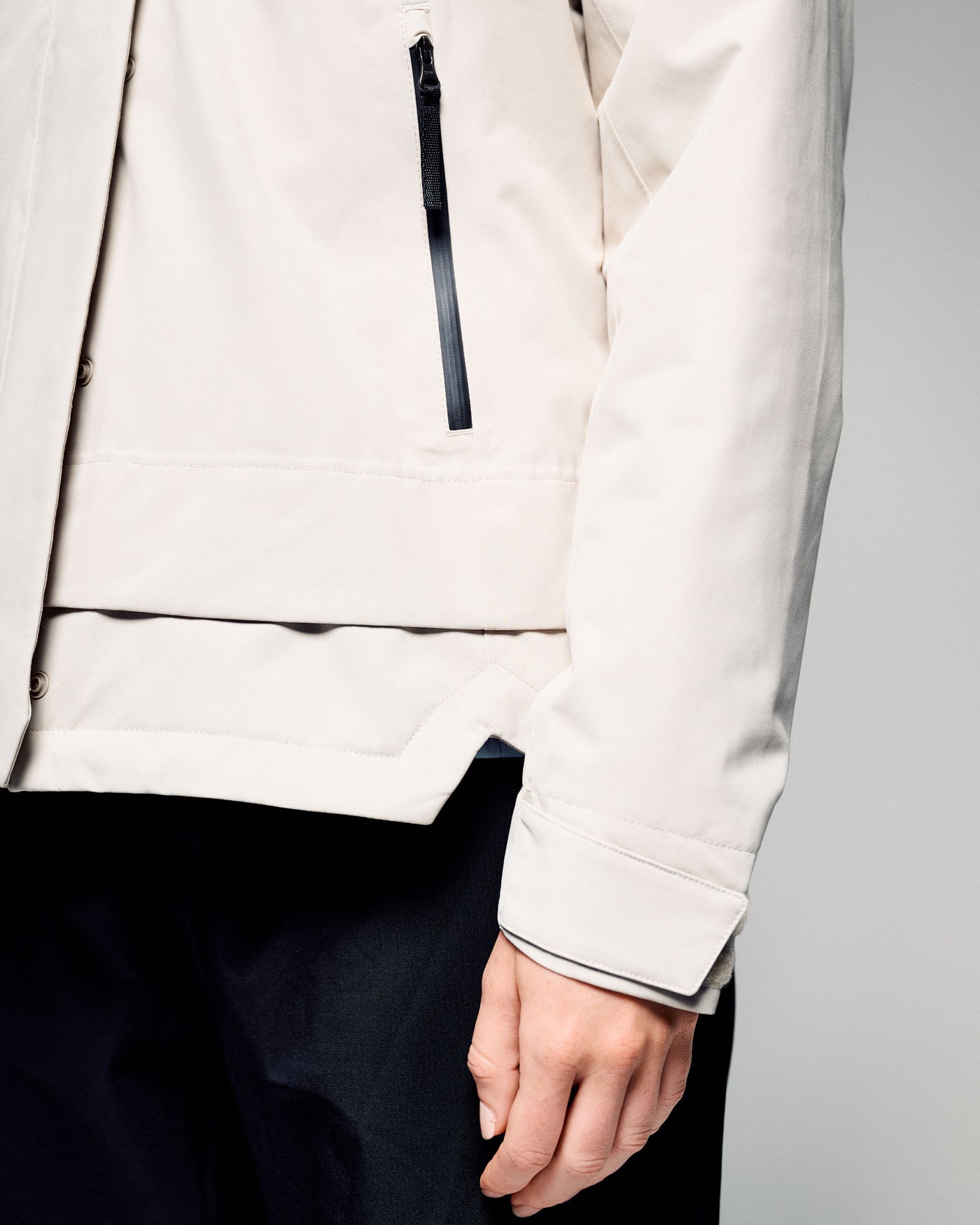 b1546_or8_womens_citytrek_2l_rainjacket_e_1775000121000