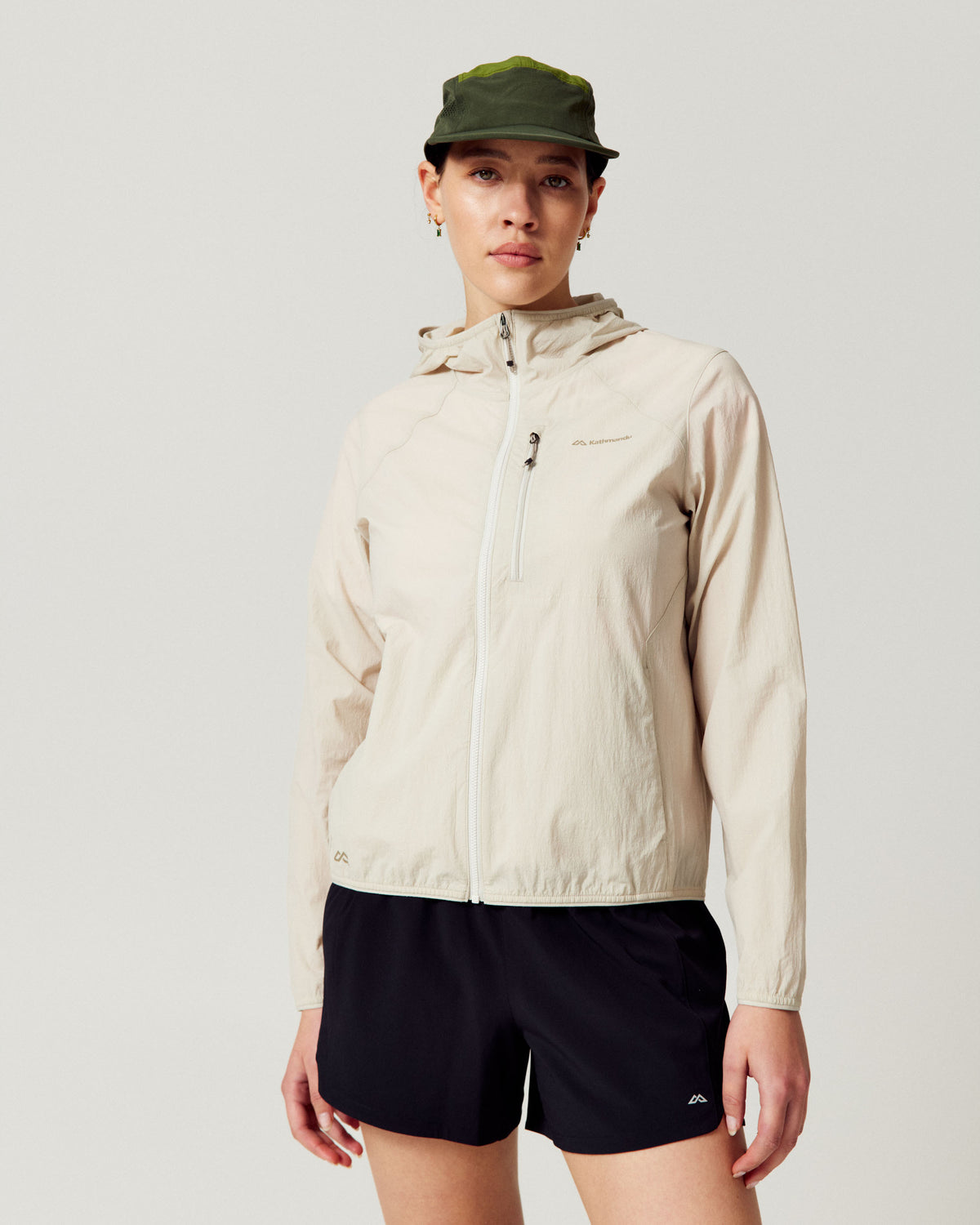 b1550_or8_womens_trailhead_windbreaker_a_1790025583000