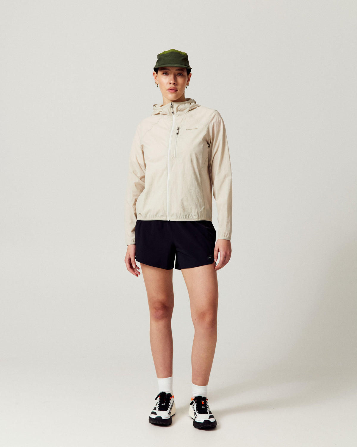 b1550_or8_womens_trailhead_windbreaker_b_1790025584000