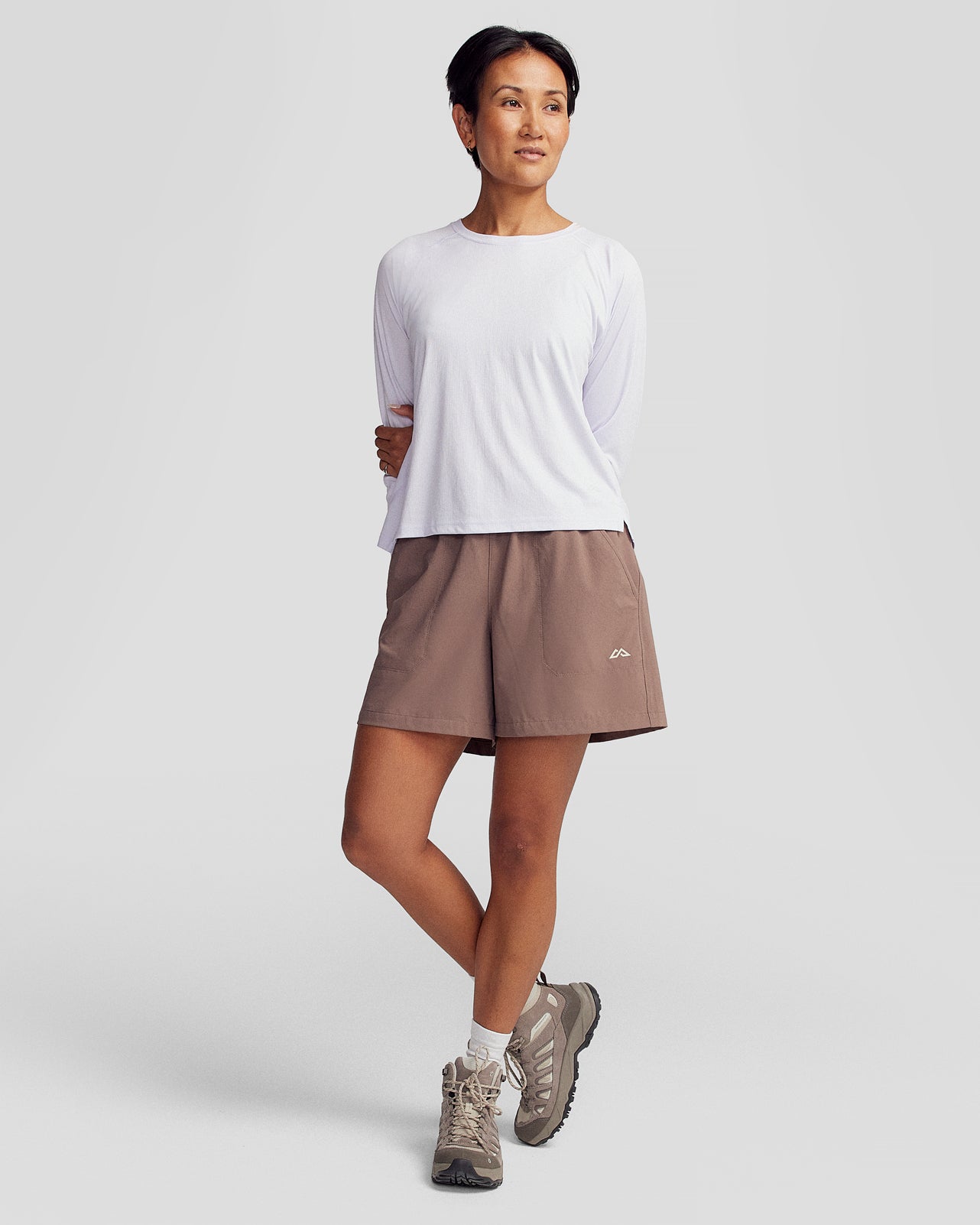 b1569_816_womens_trailhead_5inch_shorts_neutral_m_b_1282x1602_e14c66b_1756934210000