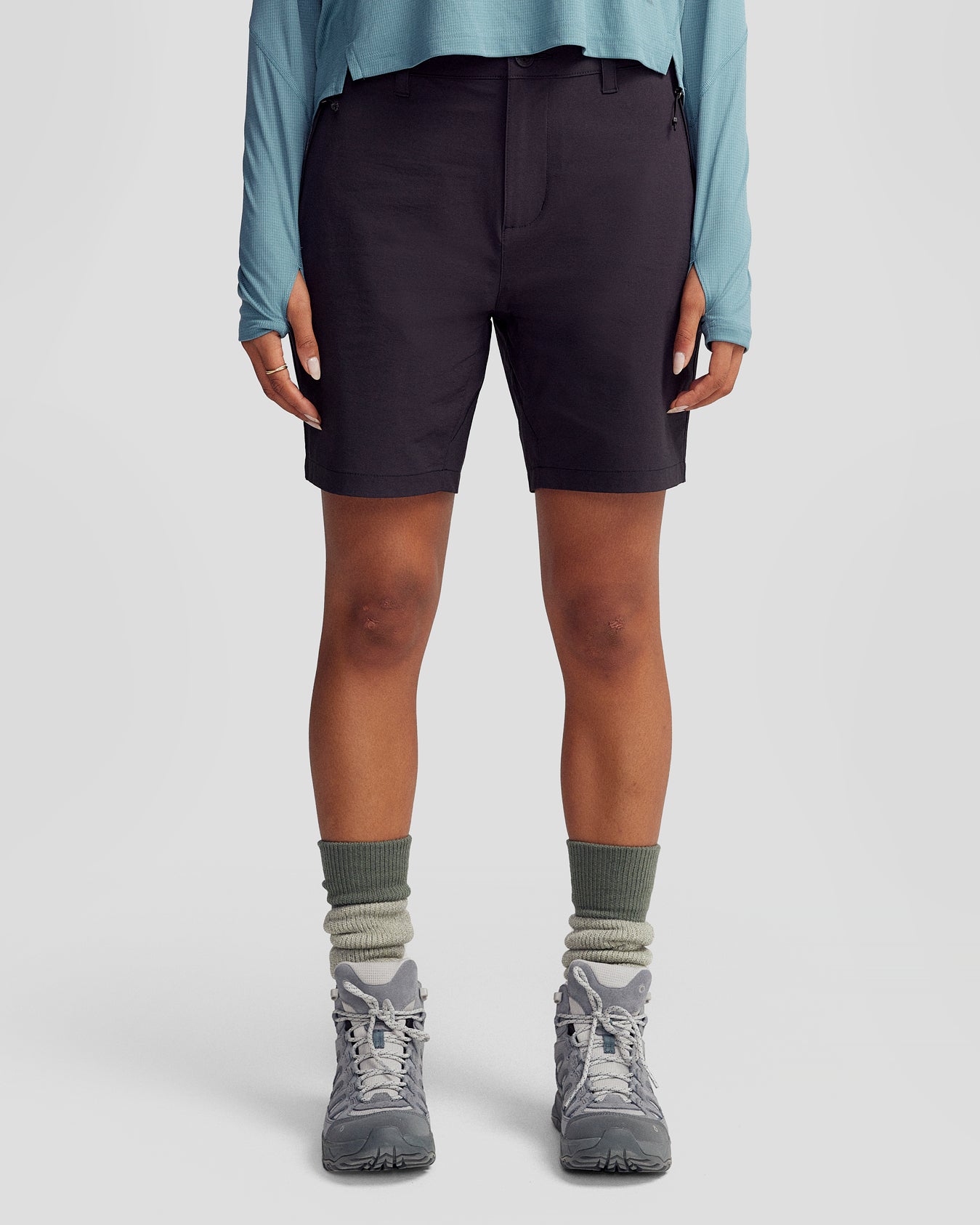 b1571_o4w_womens_ridge_7inch_shorts_black_a_1349x1686_331dfc2_1756934194000