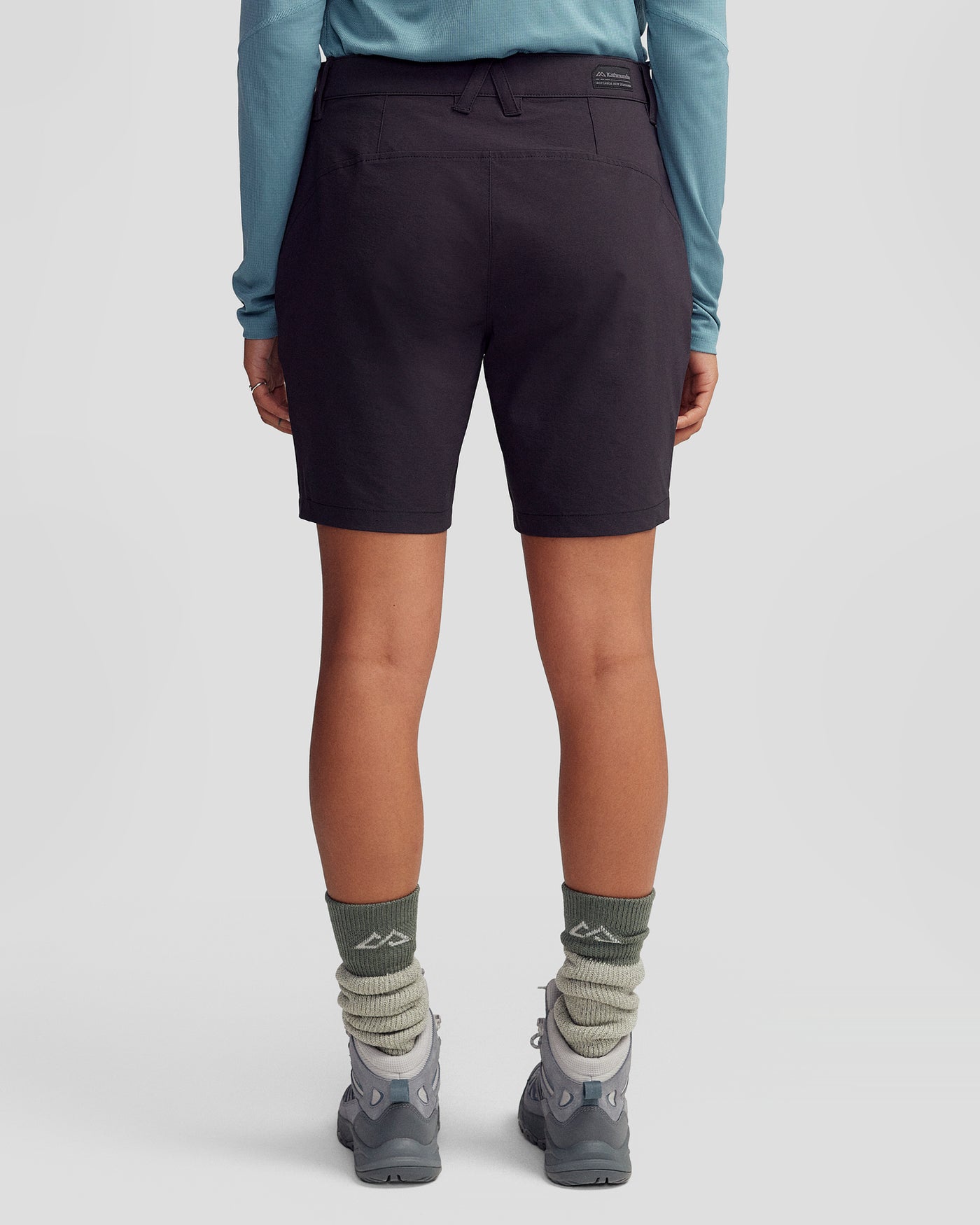 b1571_o4w_womens_ridge_7inch_shorts_black_d_1411x1764_d450302_1756934195000