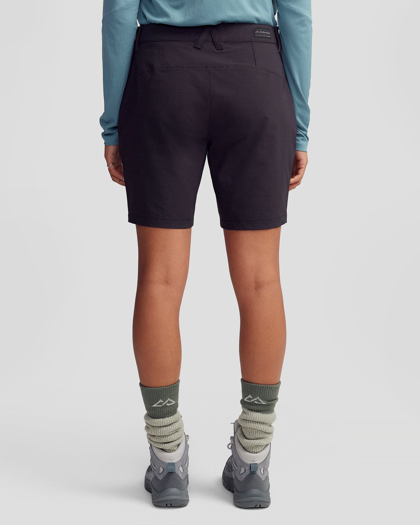 b1571_o4w_womens_ridge_7inch_shorts_black_d_1411x1764_d450302_1756934195000