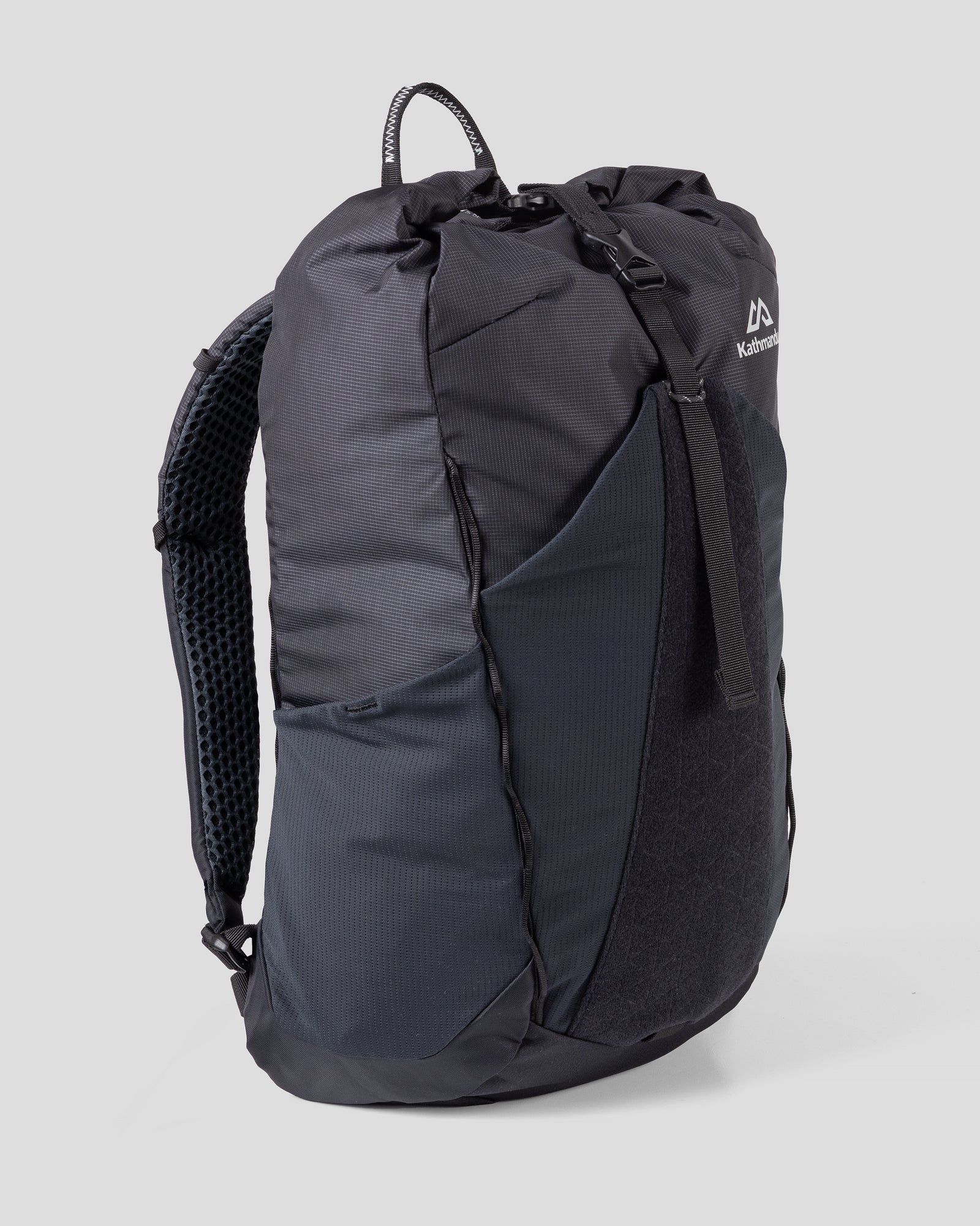 b1611_902_trailhead_pack_20l_black_a_1600x2000_2a2e340_1756934145000