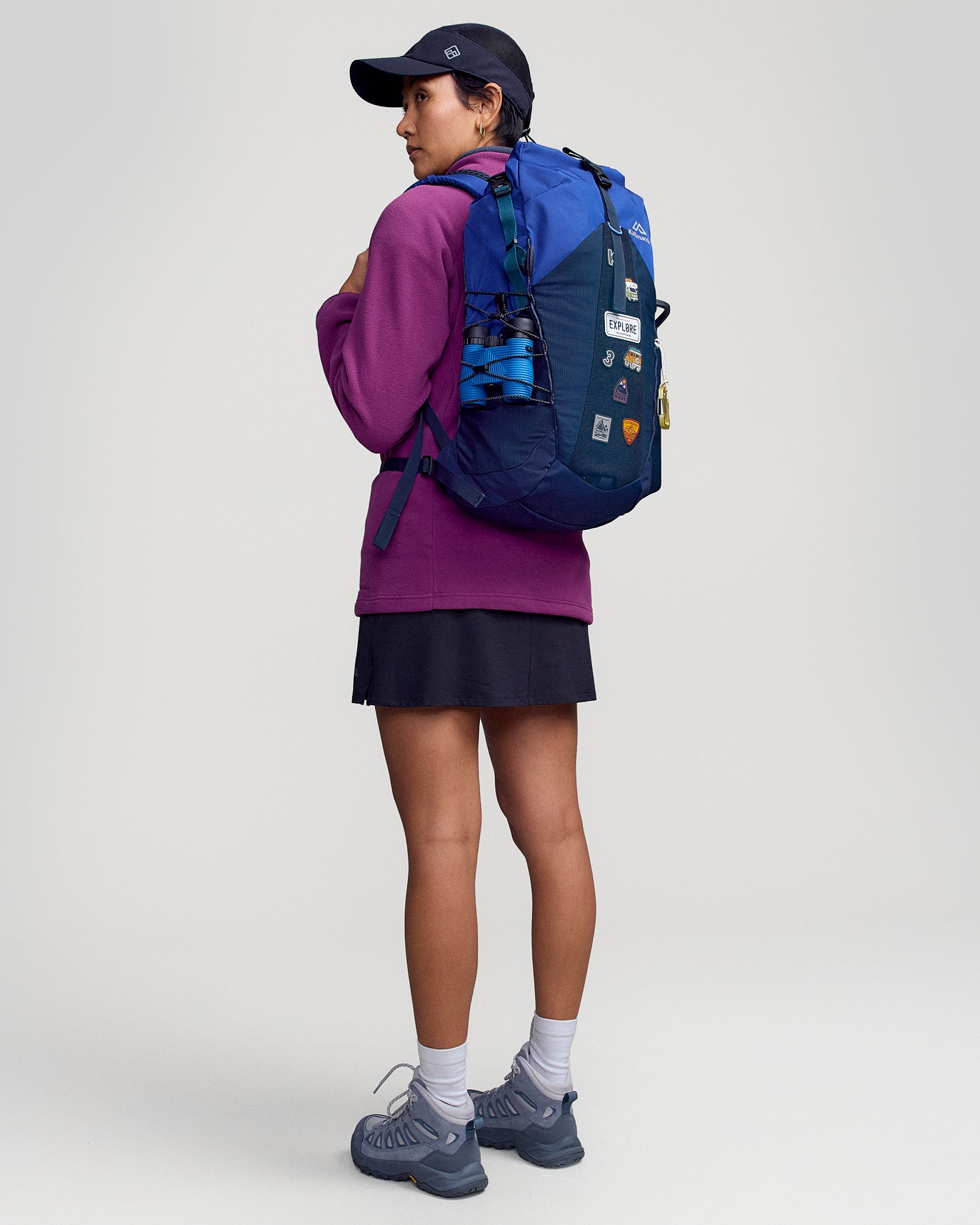 b1611_otr_trailhead_pack_20l_blue_m_c_1372x1715_4ff9a17_1756934123000