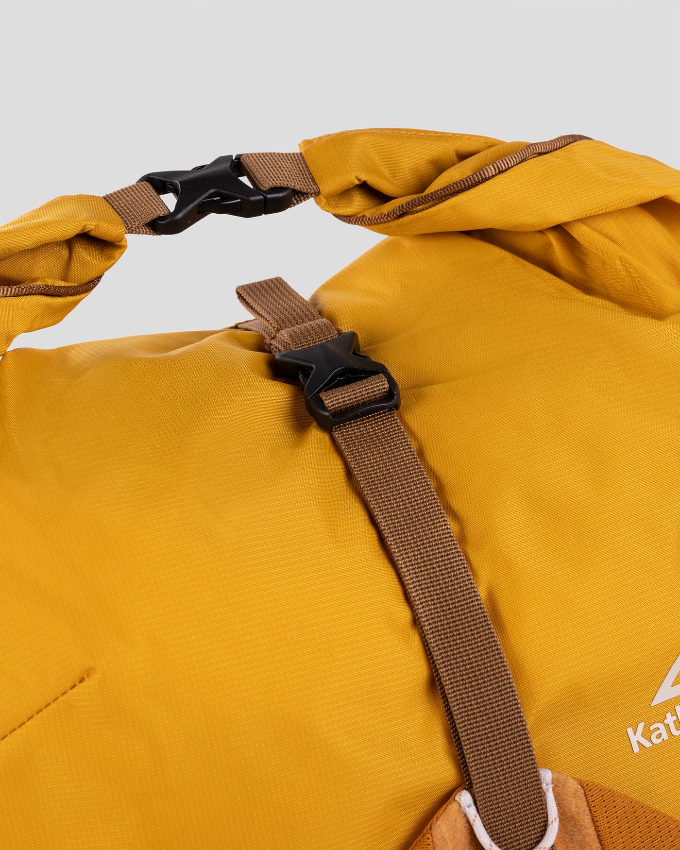 b1612_otm_trailhead_pack_35l_yellow_f_1600x2000_2a2e340_1756934138000