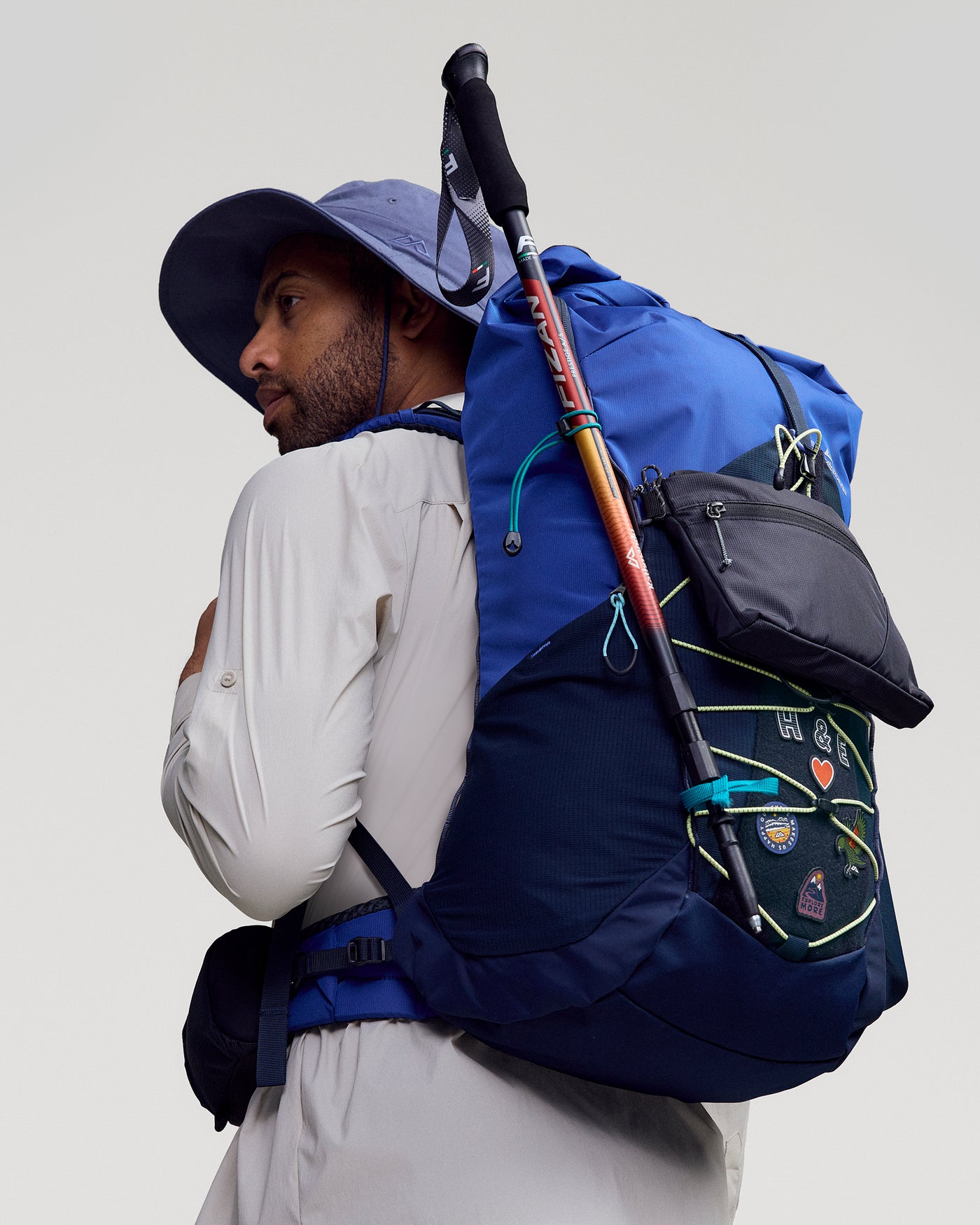 b1612_otr_trailhead_pack_35l_blue_m_d_1600x2000_2a2e340_1756934111000