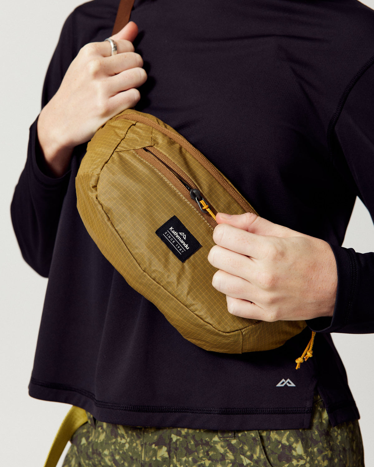 b1634_nza_pack_and_go_pouch_cross_body_c_1789084166000