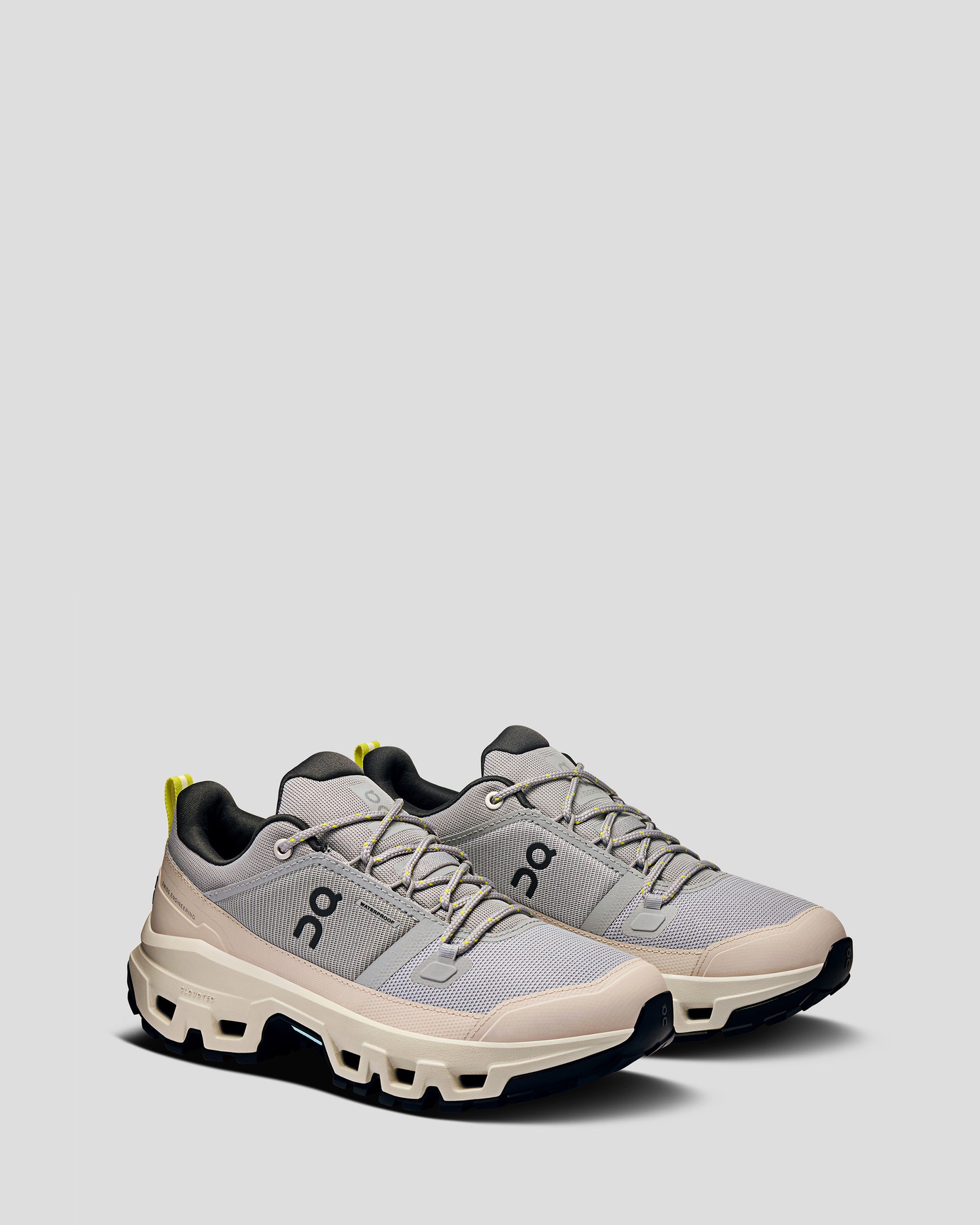 b1700_osd_on_running_cloudrock_low_wp_womens_neautr_b_1747267575000