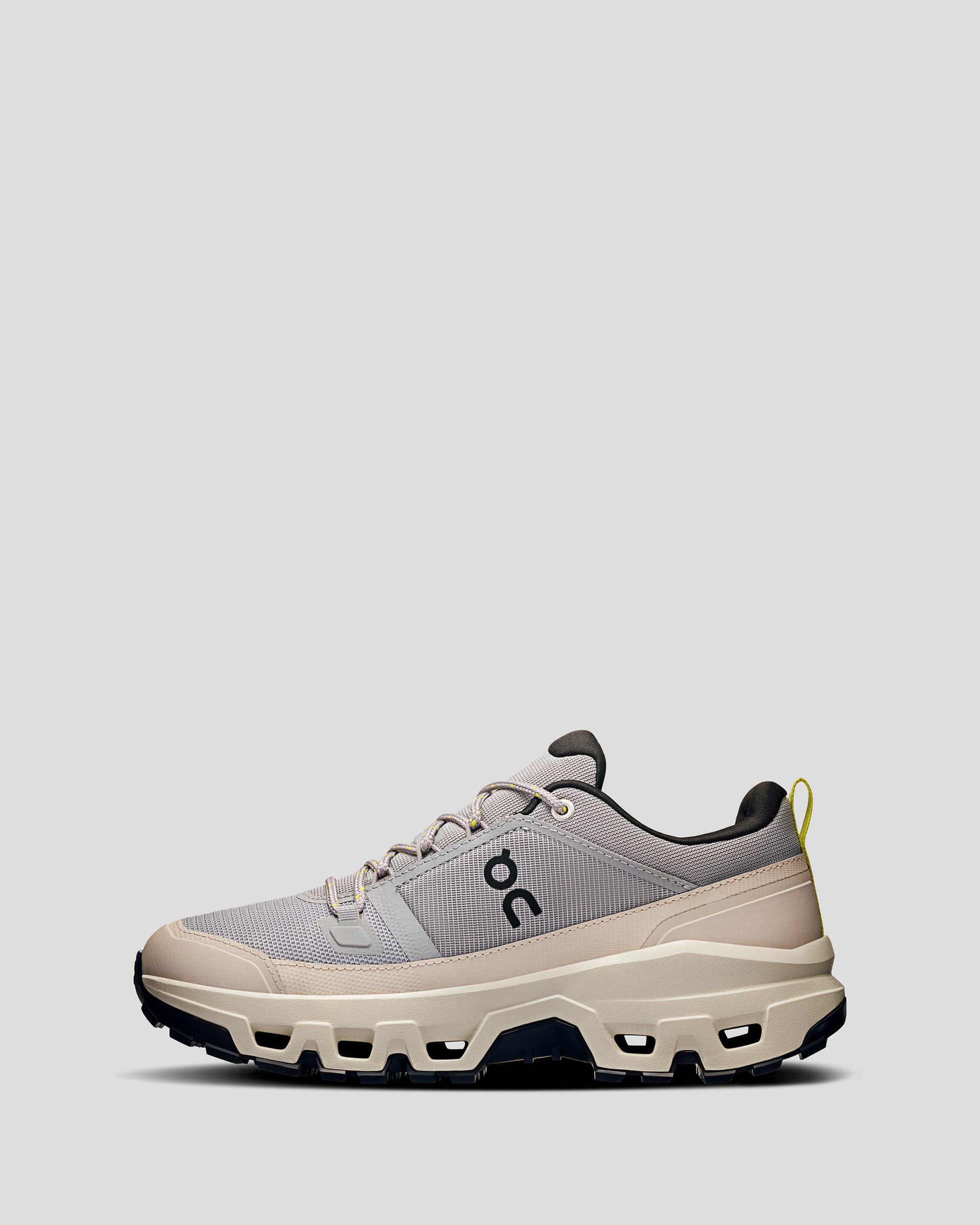 b1700_osd_on_running_cloudrock_low_wp_womens_neautr_c_1747267576000