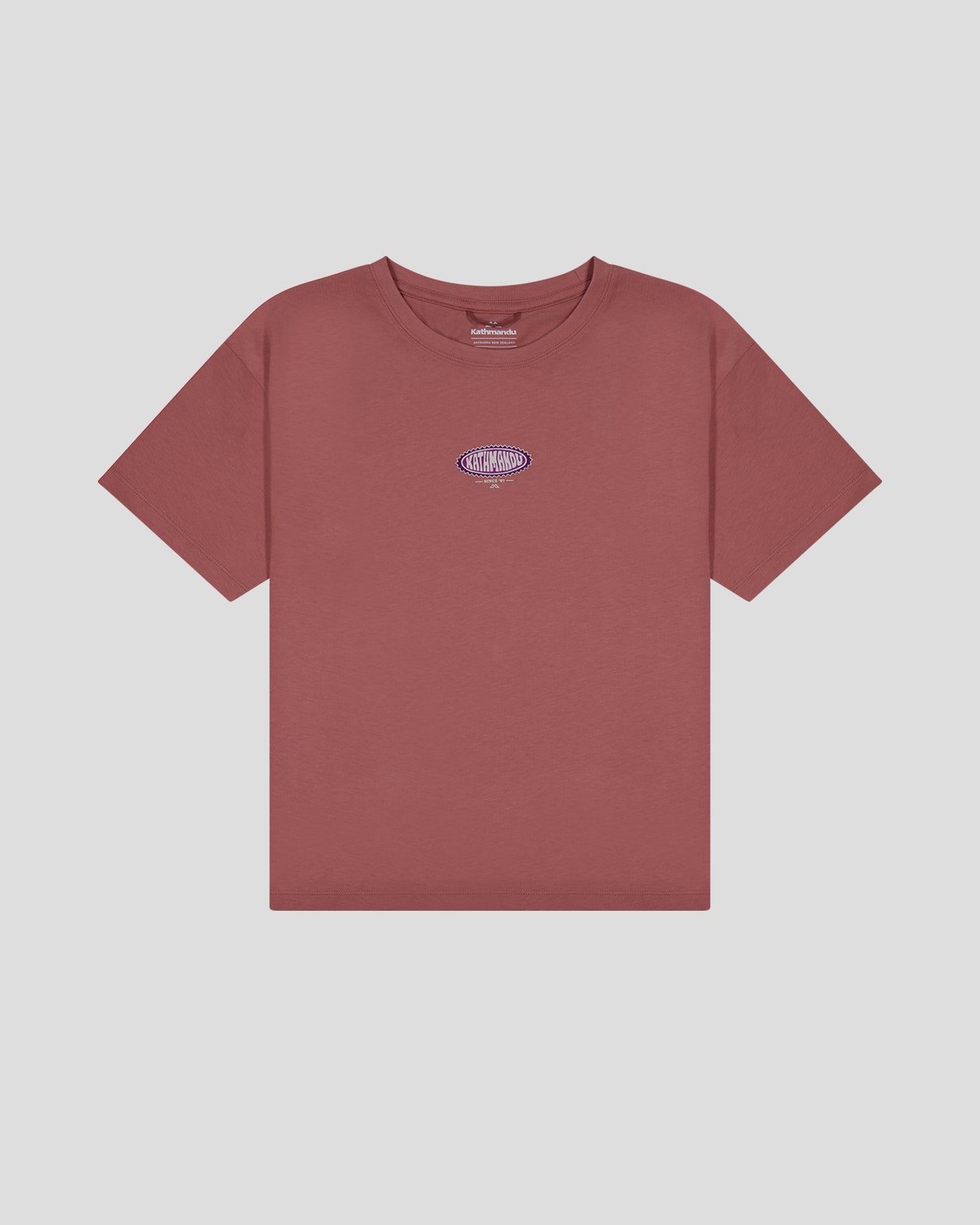 b1757_156_womens_retro_badge_organic_cotton_short_sleeve_tee_neutral_f_1600x2000_2a2e340_1756934095000