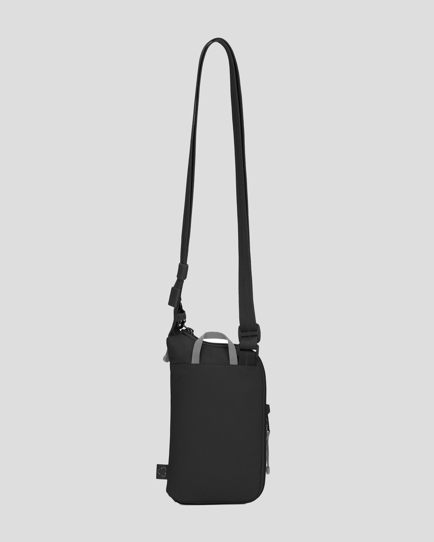 b1933_owe_pacsafe_go_tech_crossbody_c_1784780705000