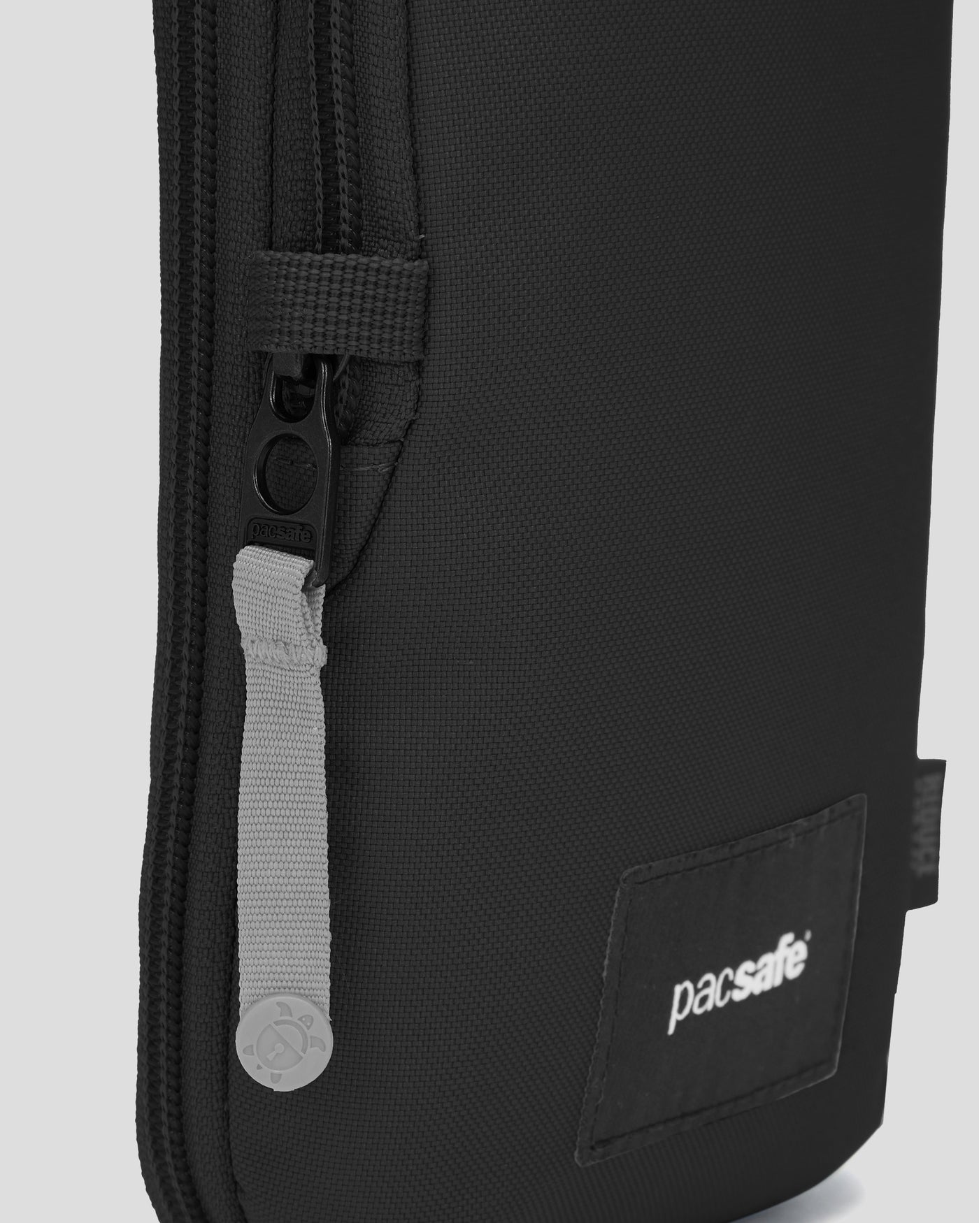 b1933_owe_pacsafe_go_tech_crossbody_g_1784780712000