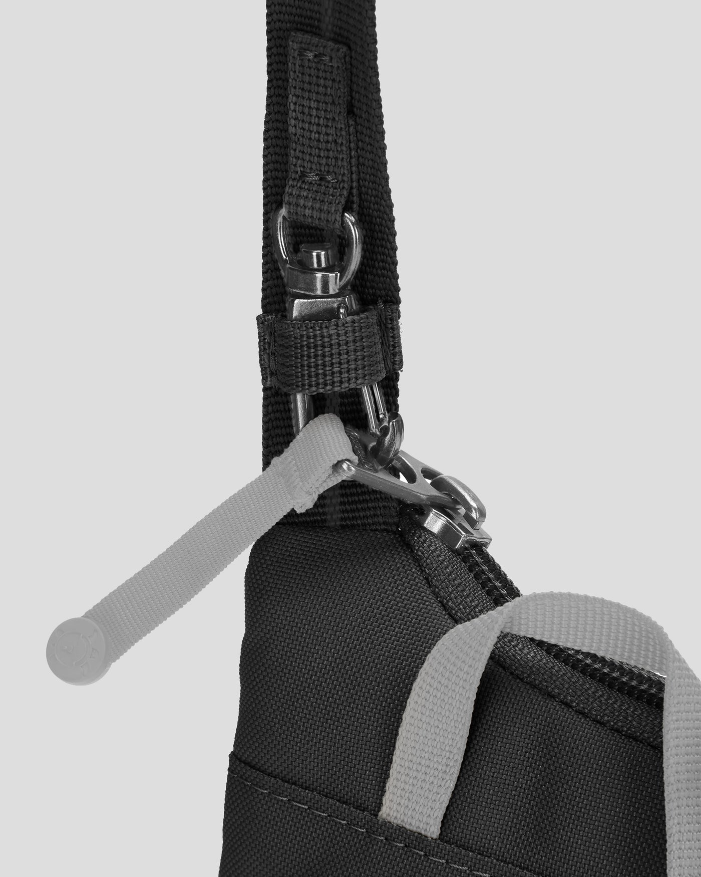 b1933_owe_pacsafe_go_tech_crossbody_i_1784780716000