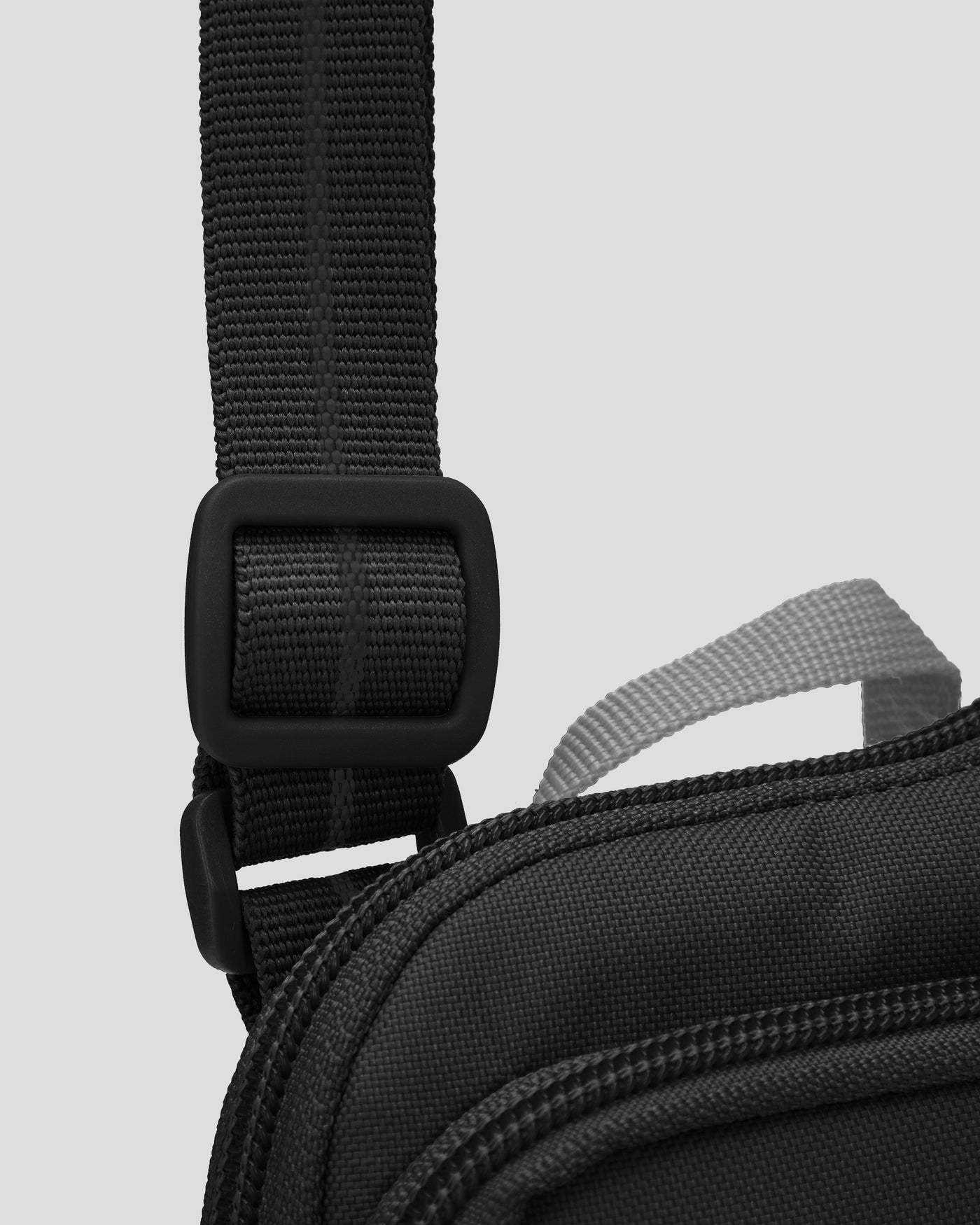 b1933_owe_pacsafe_go_tech_crossbody_j_1784780719000