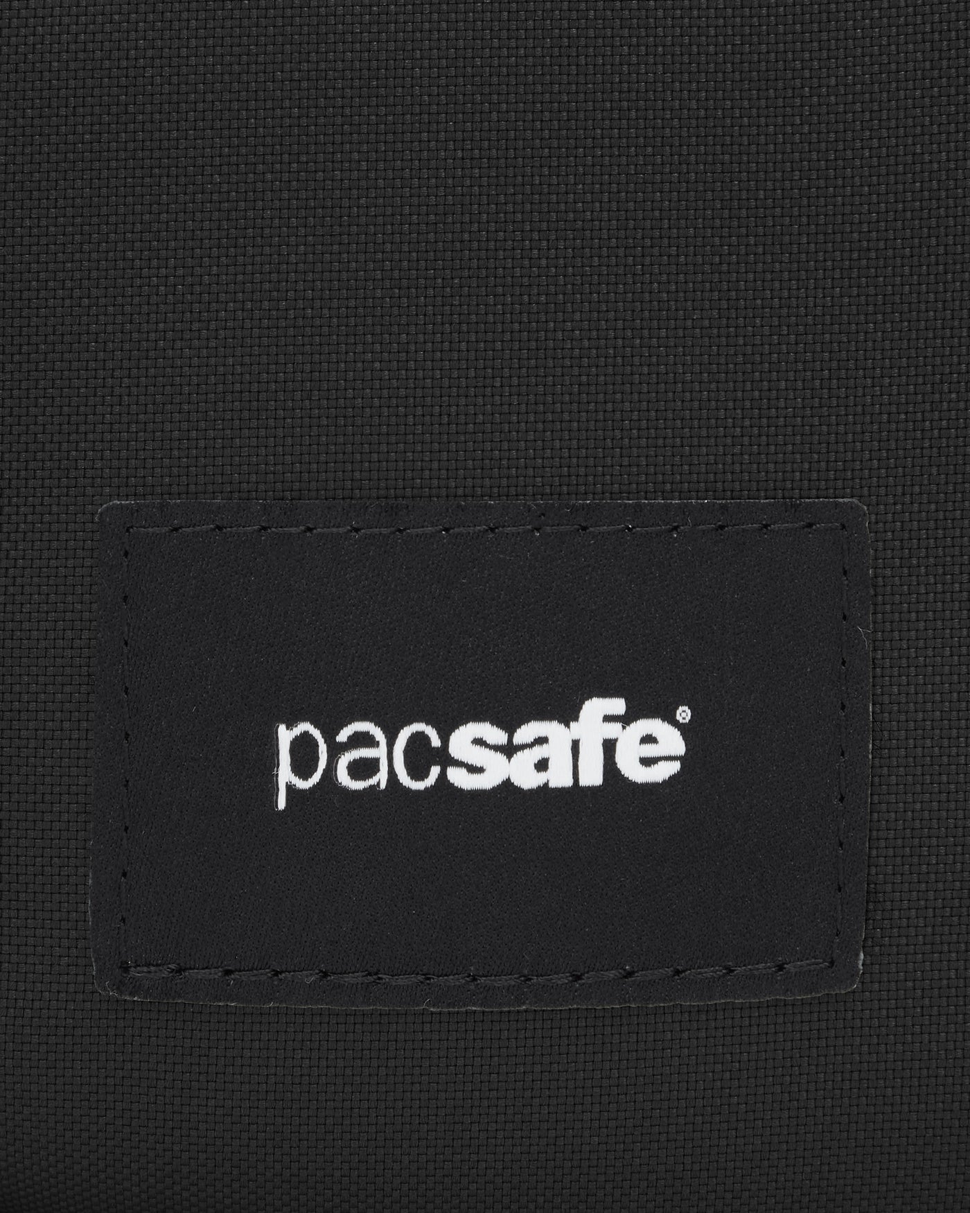 b1933_owe_pacsafe_go_tech_crossbody_k_1784780721000
