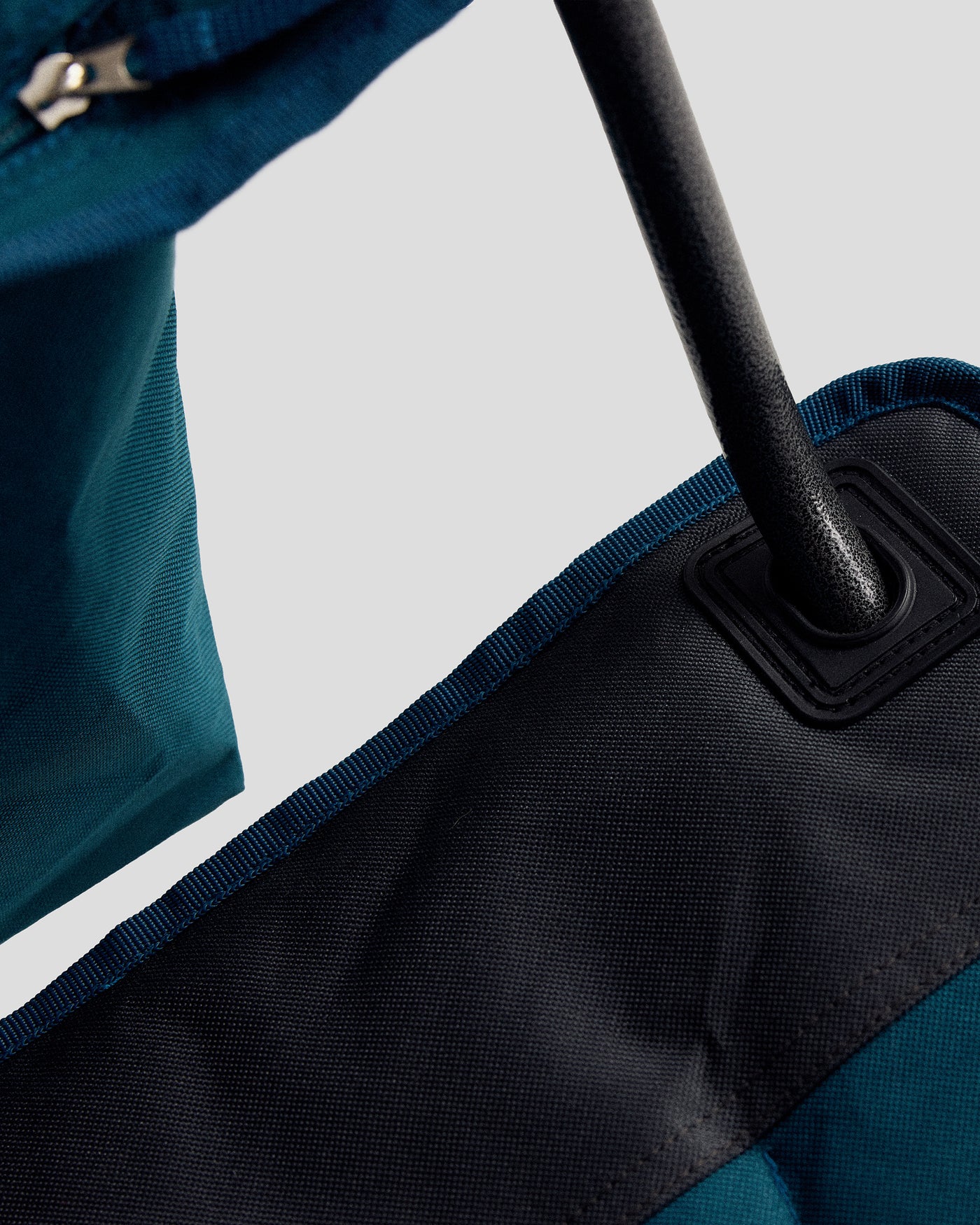 b1968_245_retreat_cooler_arm_chair_h_1759966491000