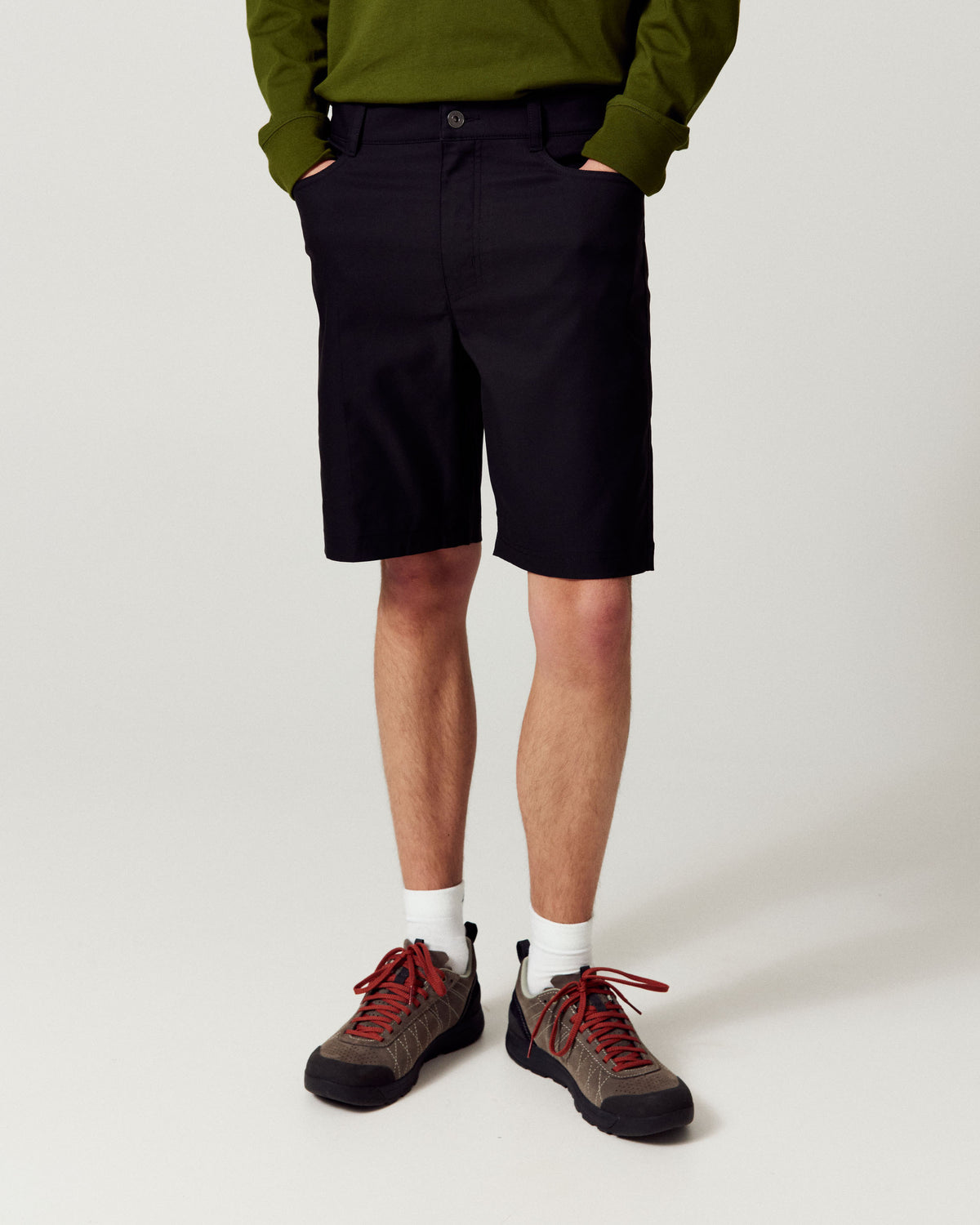 b1985_o4w_mens_flight_9_inch_shorts_a_1790034540000