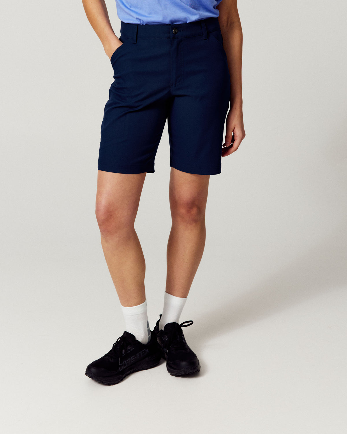 b2010_ou3_womens_flight_9_inch_shorts_a_1790034528000