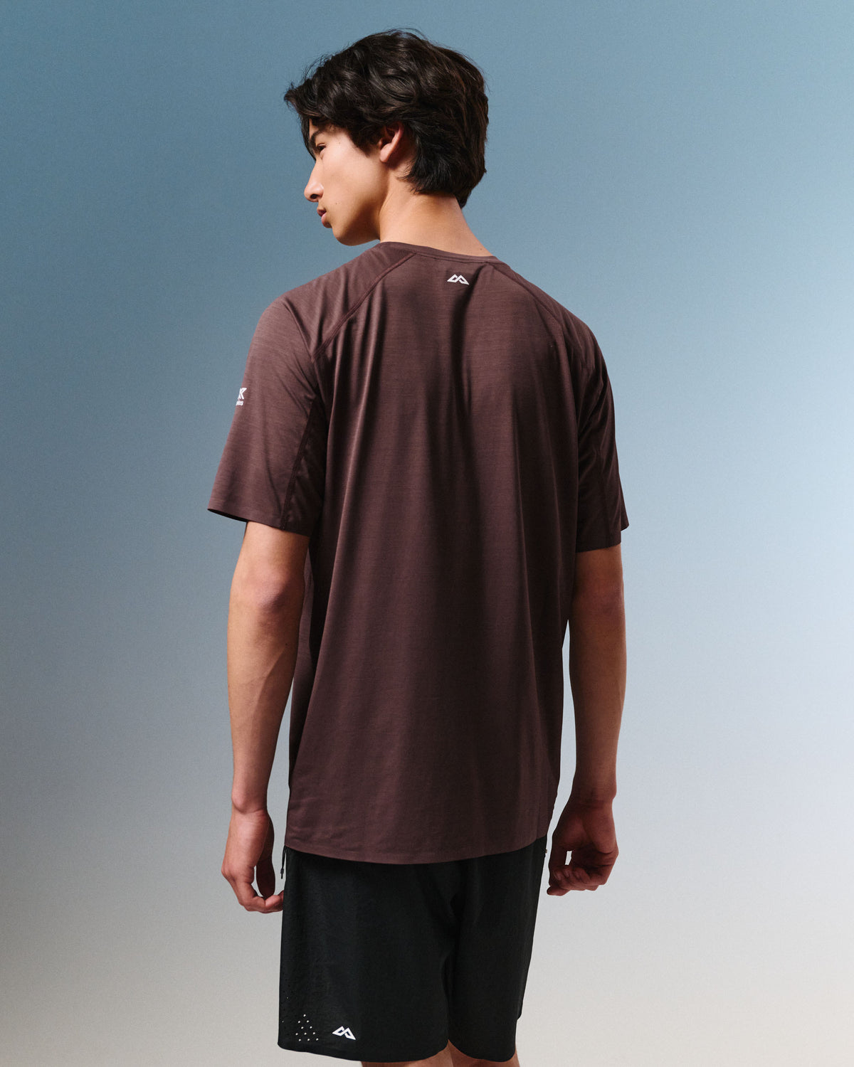 b2023_owq_mens_xt_series_deltapeak_lt_short_sleeve_top_e_1792619736000