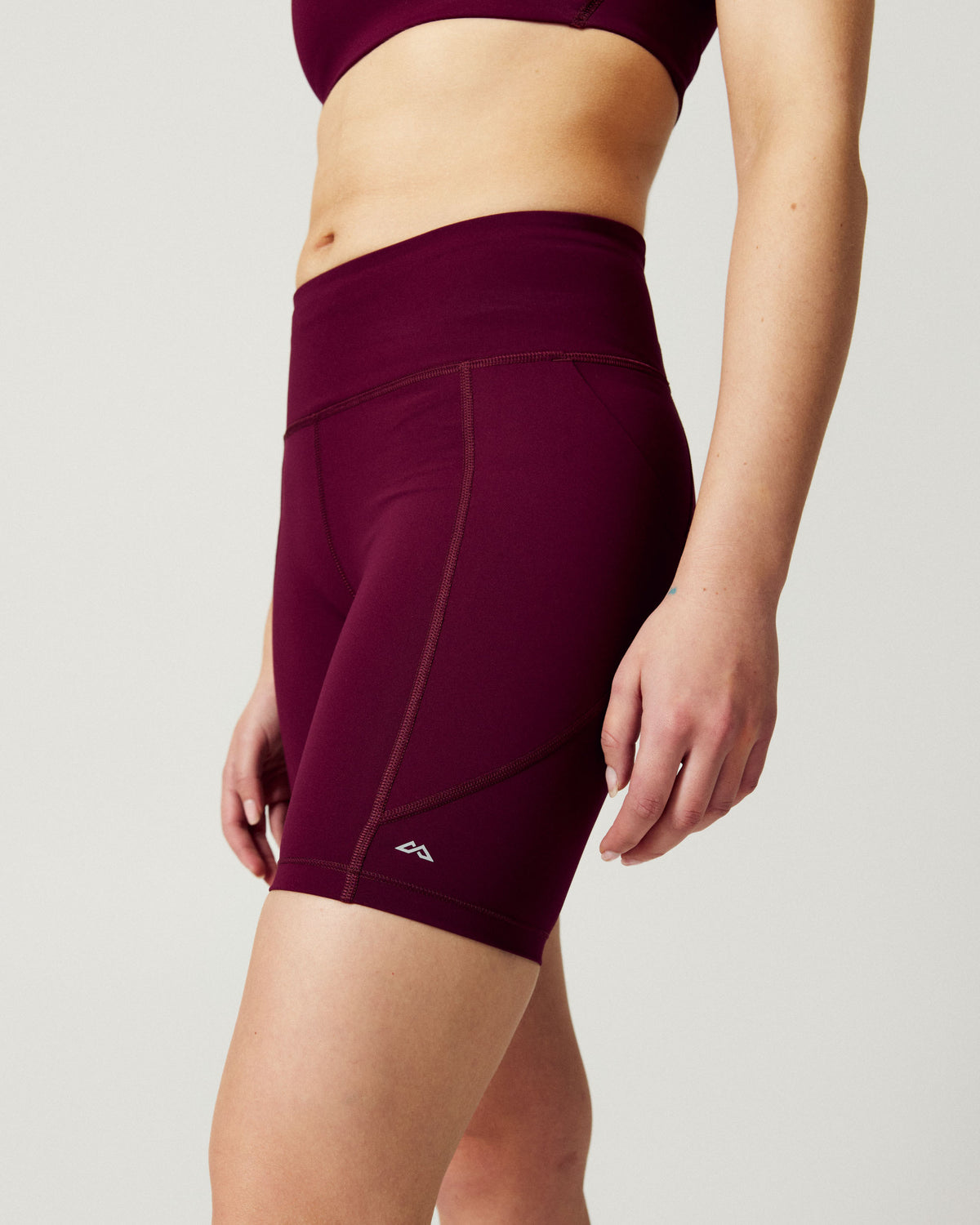 b2038_owi_seeker_womens_7_inch_tight_shorts_v2_c_1791935671000