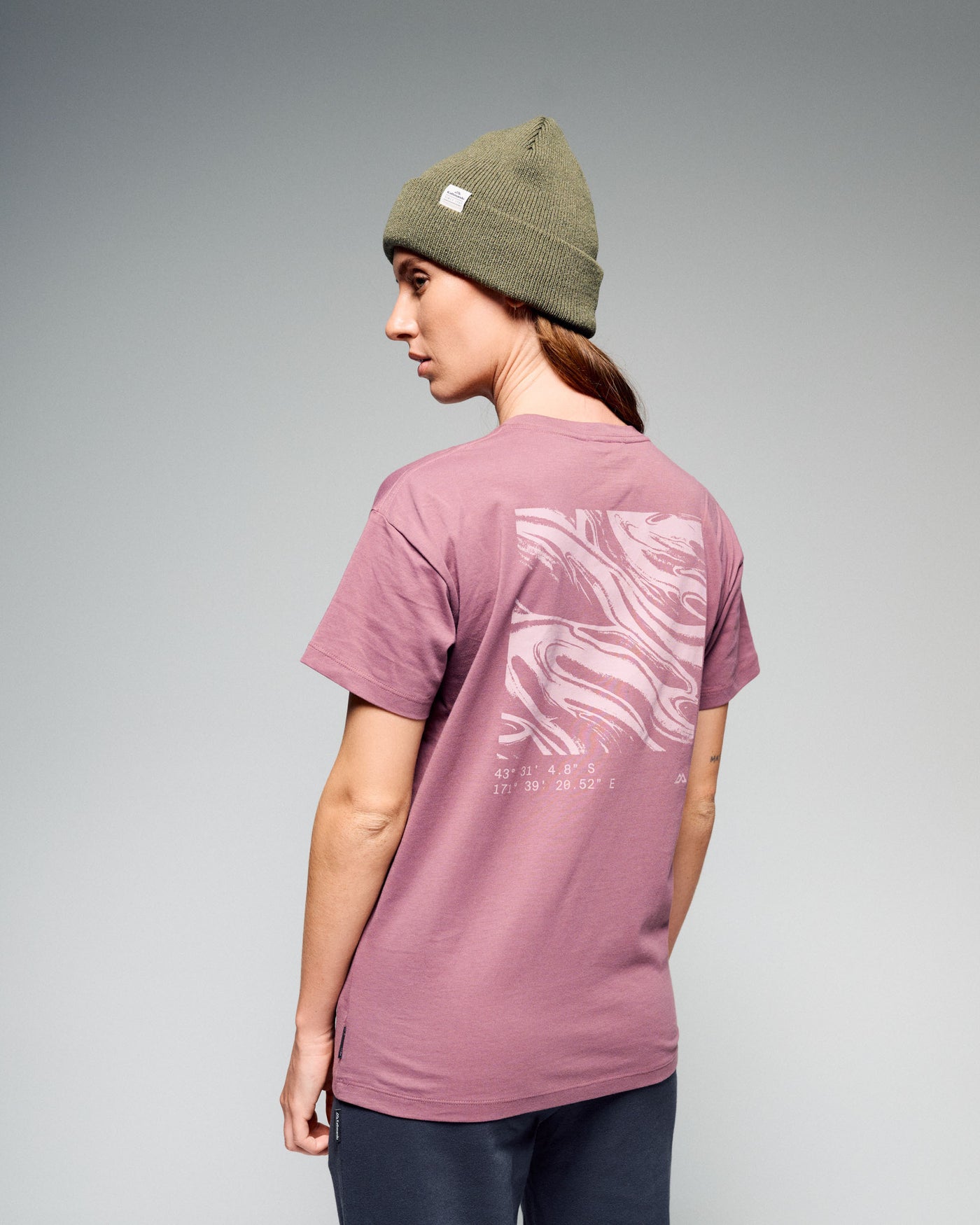 b2080_oug_womens_braided_river_organic_cotton_ss_tee_c_1775616466000