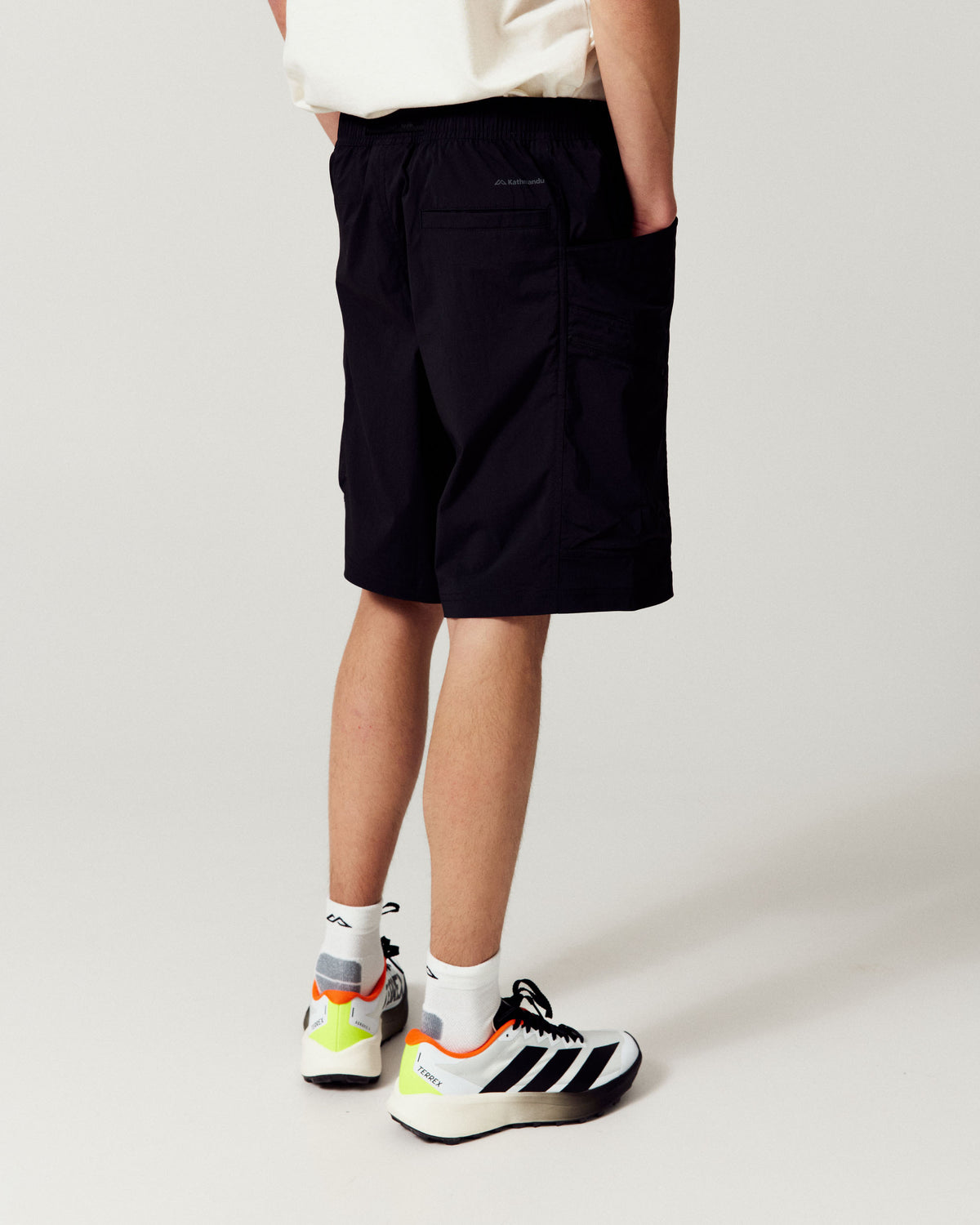 b2223_o4w_mens_trailhead_cargo_10_inch_shorts_d_1790034514000