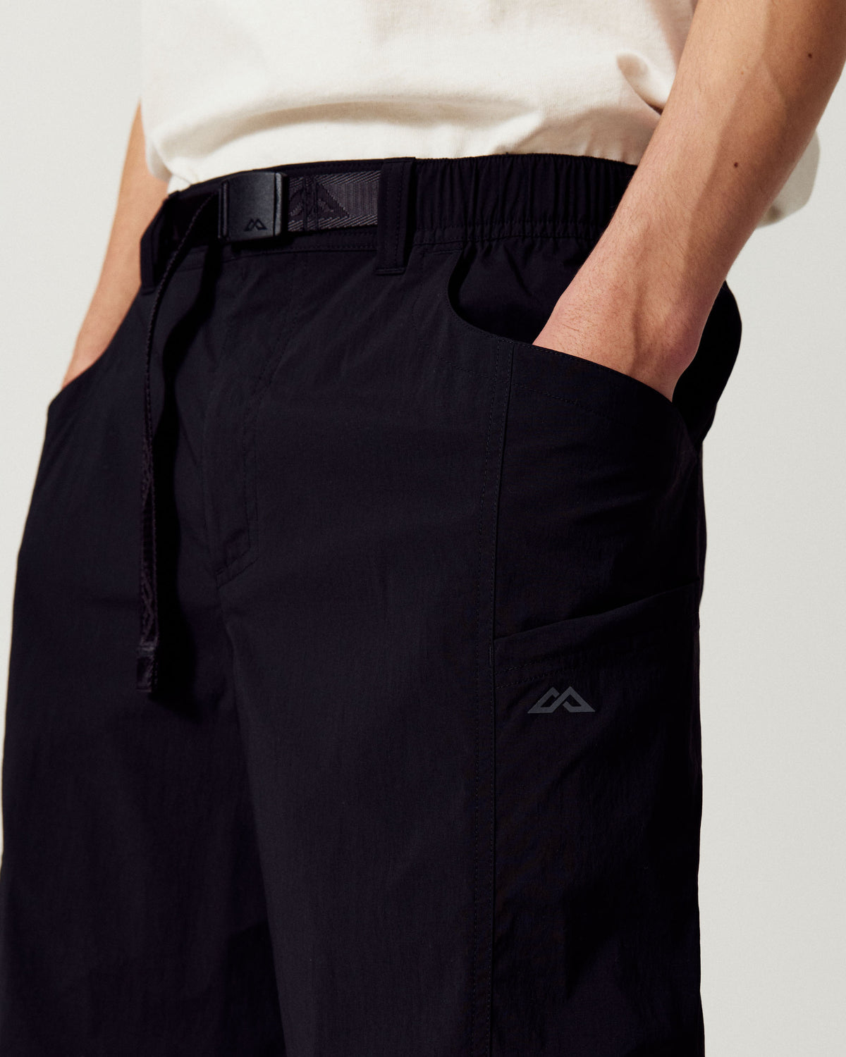 b2223_o4w_mens_trailhead_cargo_10_inch_shorts_e_1790034514000