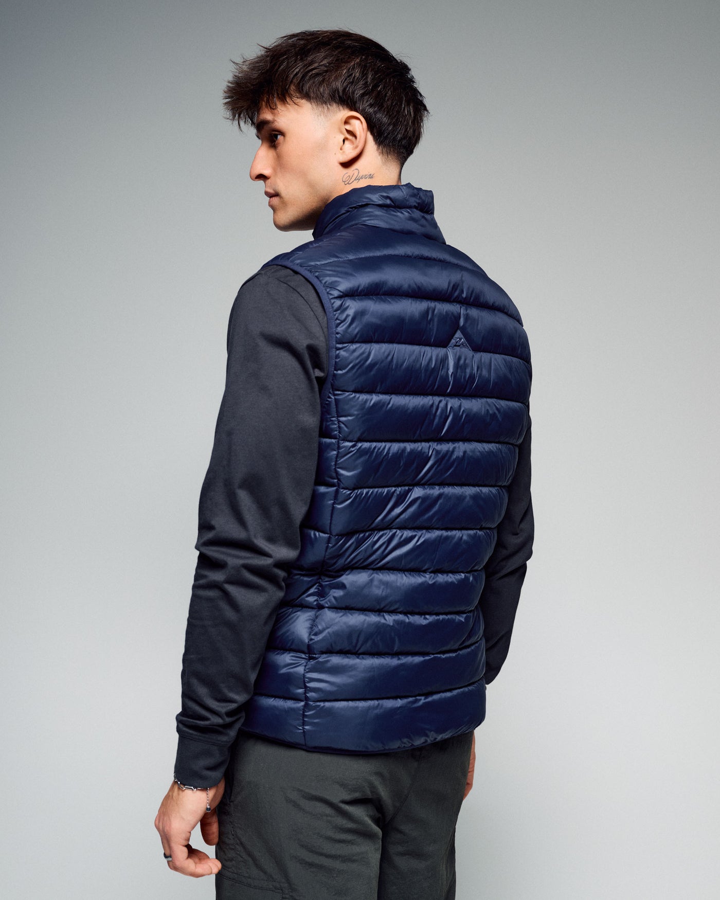 b2348_oje_mens_core_lw_insulated_vest_b_1780959385000