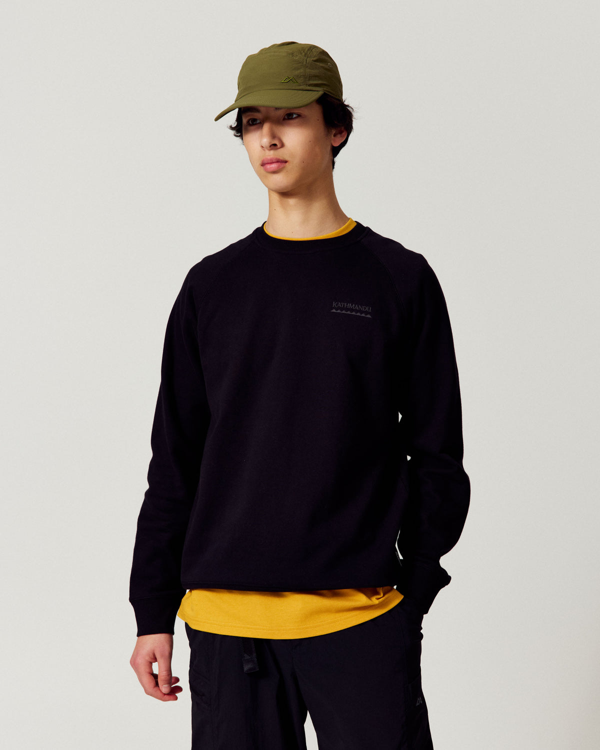 b2555_o4w_mens_embroidered_heritage_crew_a_1790034497000