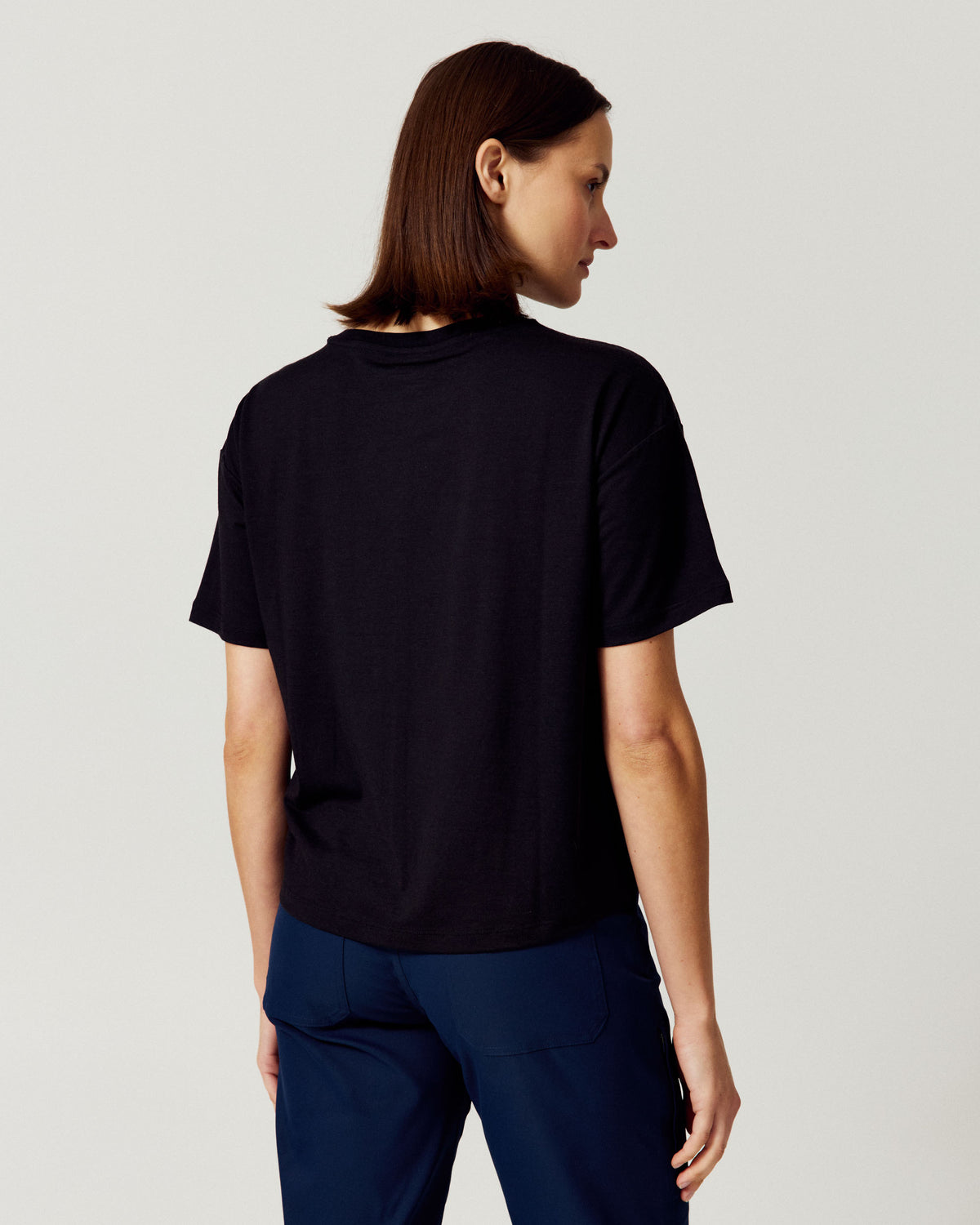 b2623_o4w_womens_merino_boxy_short_sleeve_tee_c_1790034499000