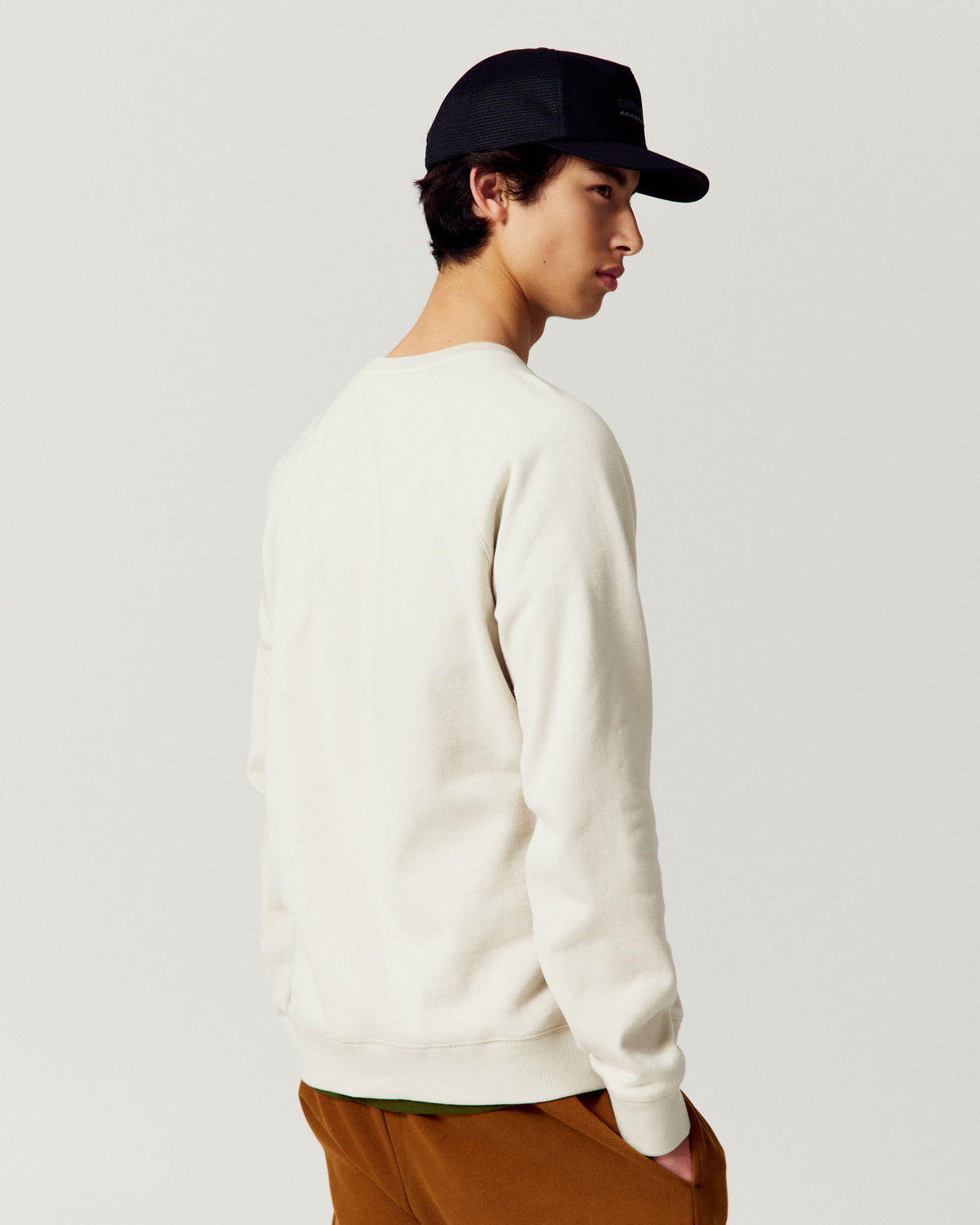 b2741_oyh_mens_twin_peak_logo_crew_d_1790034472000