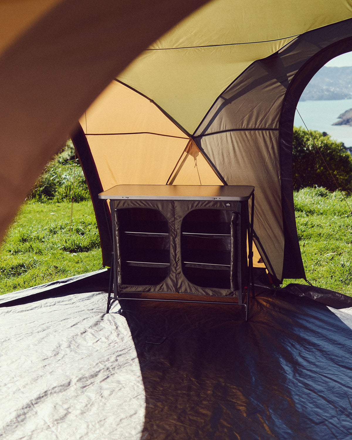 b2755_586_retreat_camp_cupboard_double_a_1790225166000